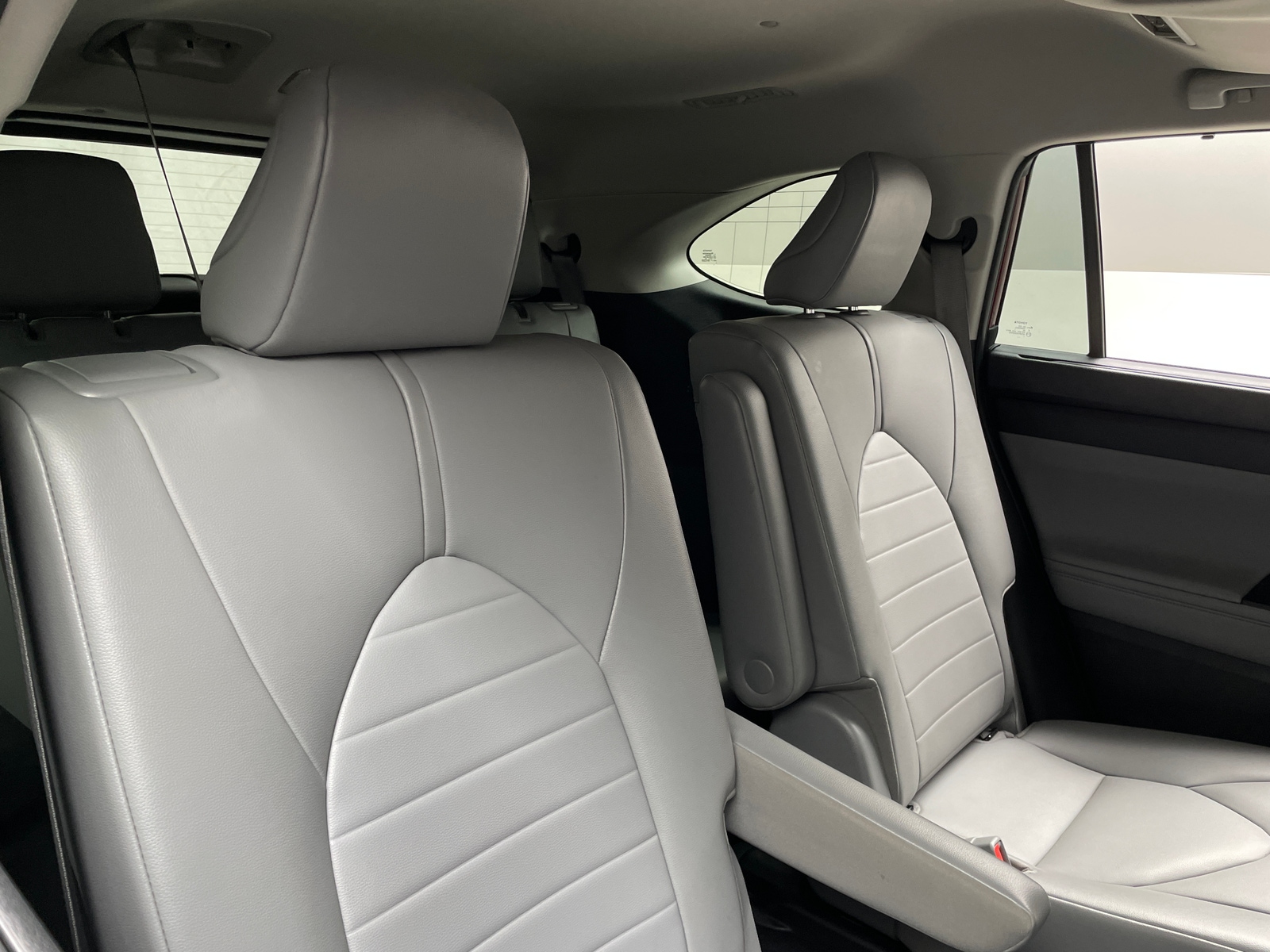 Thumbnail: 2021 Toyota Highlander - 5
