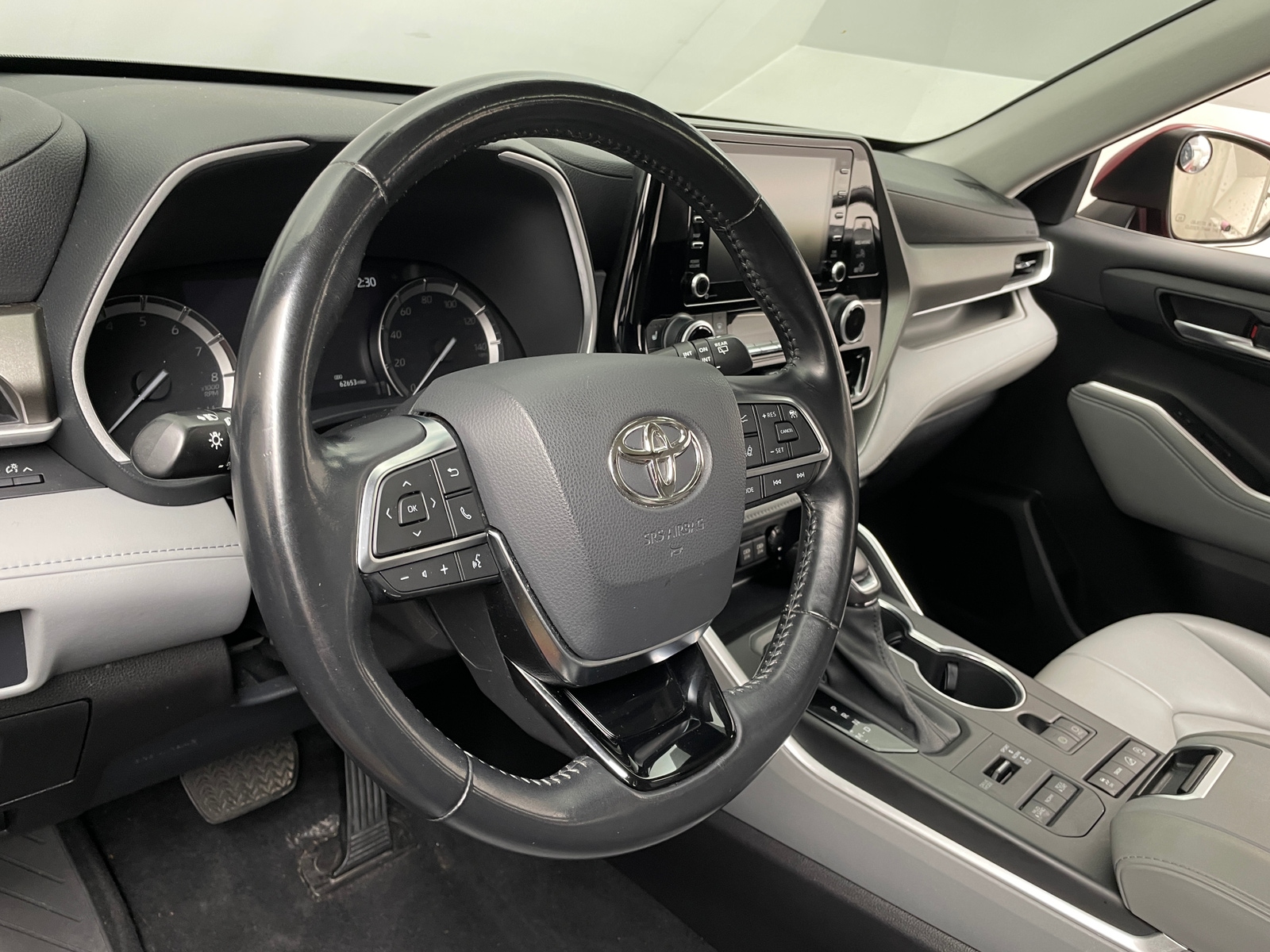 Thumbnail: 2021 Toyota Highlander - 4