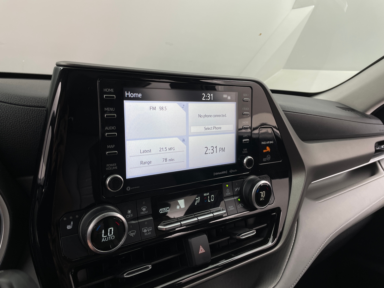 Thumbnail: 2021 Toyota Highlander - 3