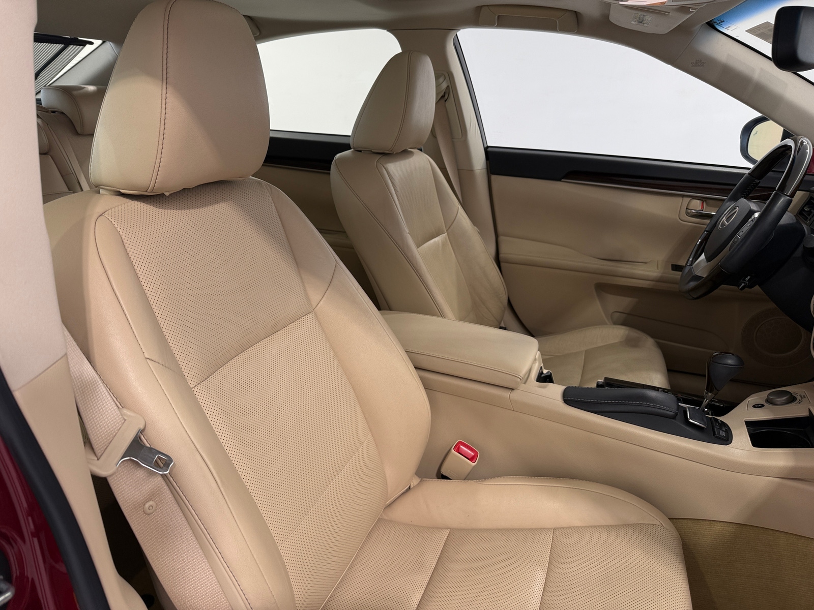 Thumbnail: 2014 Lexus ES - 2