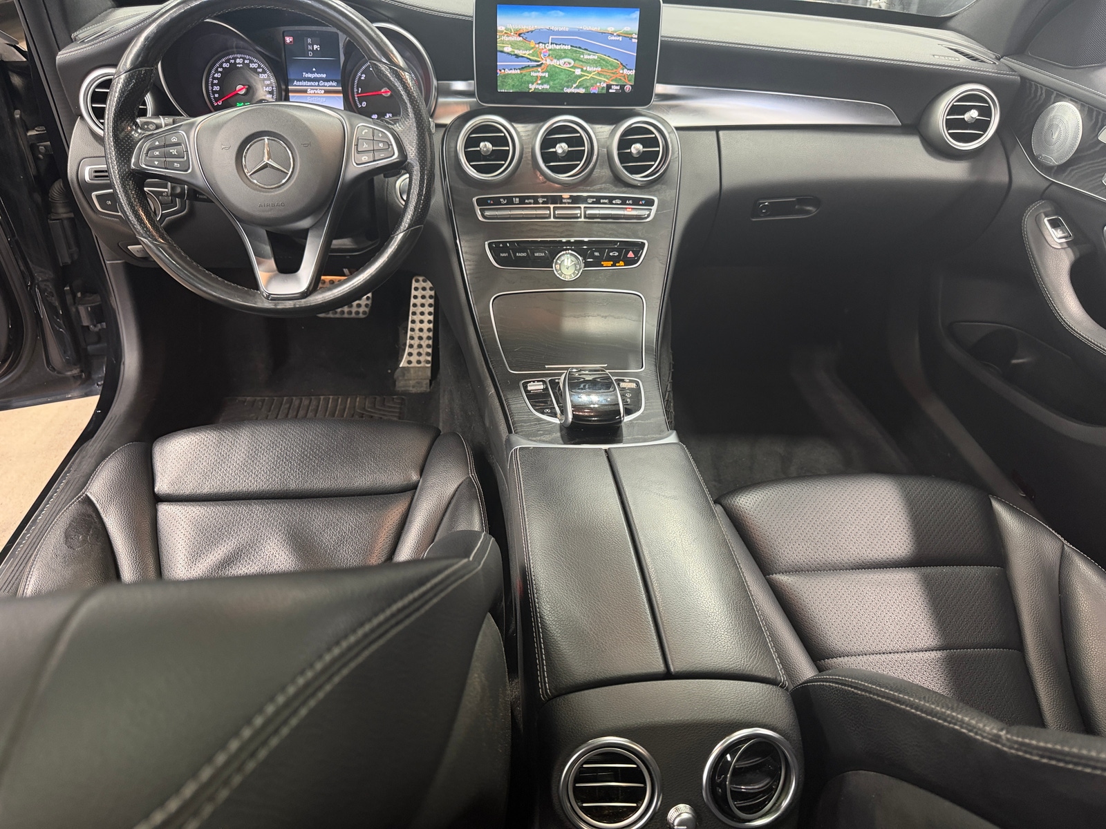 Thumbnail: 2016 Mercedes-Benz C-Class - 2