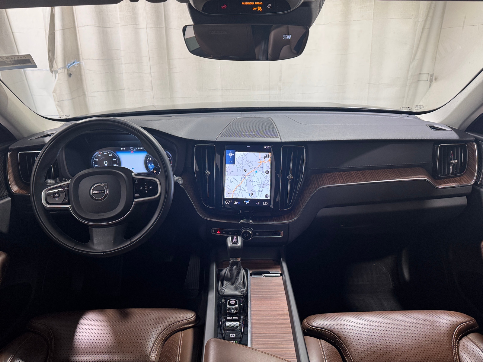 Thumbnail: 2019 Volvo XC60 - 2