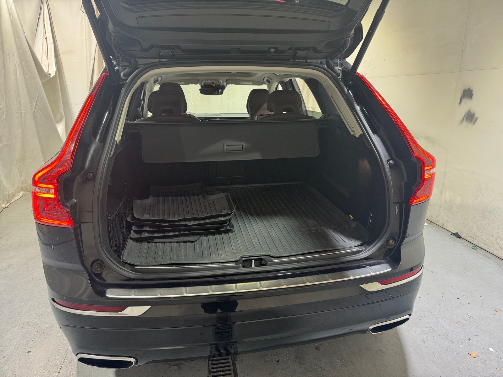 Thumbnail: 2019 Volvo XC60 - 6