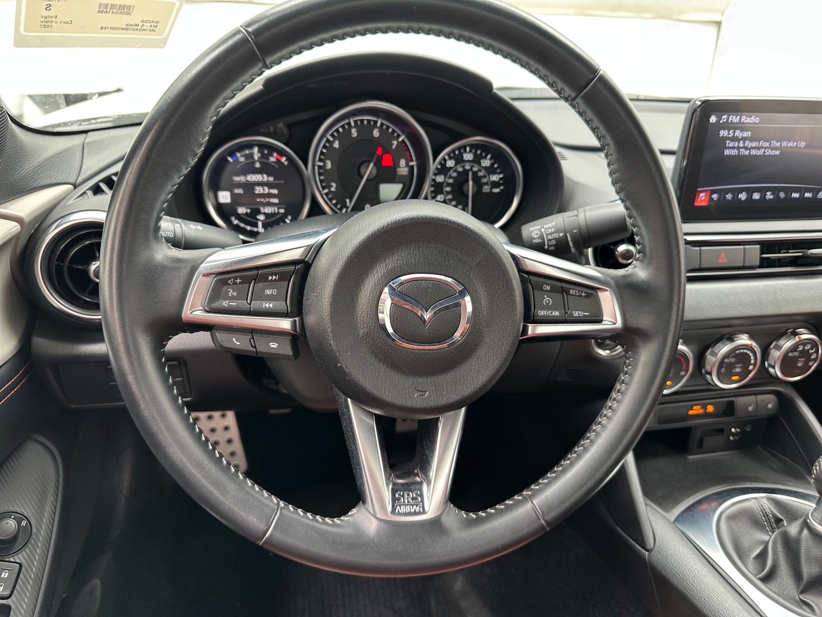 Thumbnail: 2022 Mazda MX-5 Miata - 3