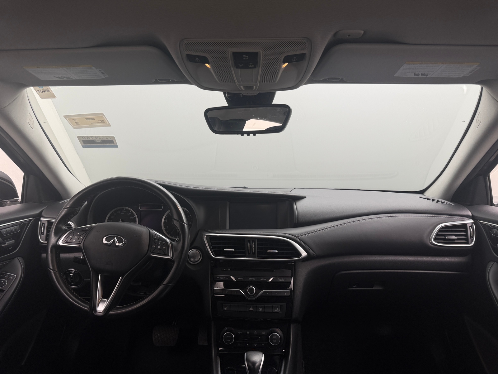 Thumbnail: 2018 INFINITI QX30 - 2