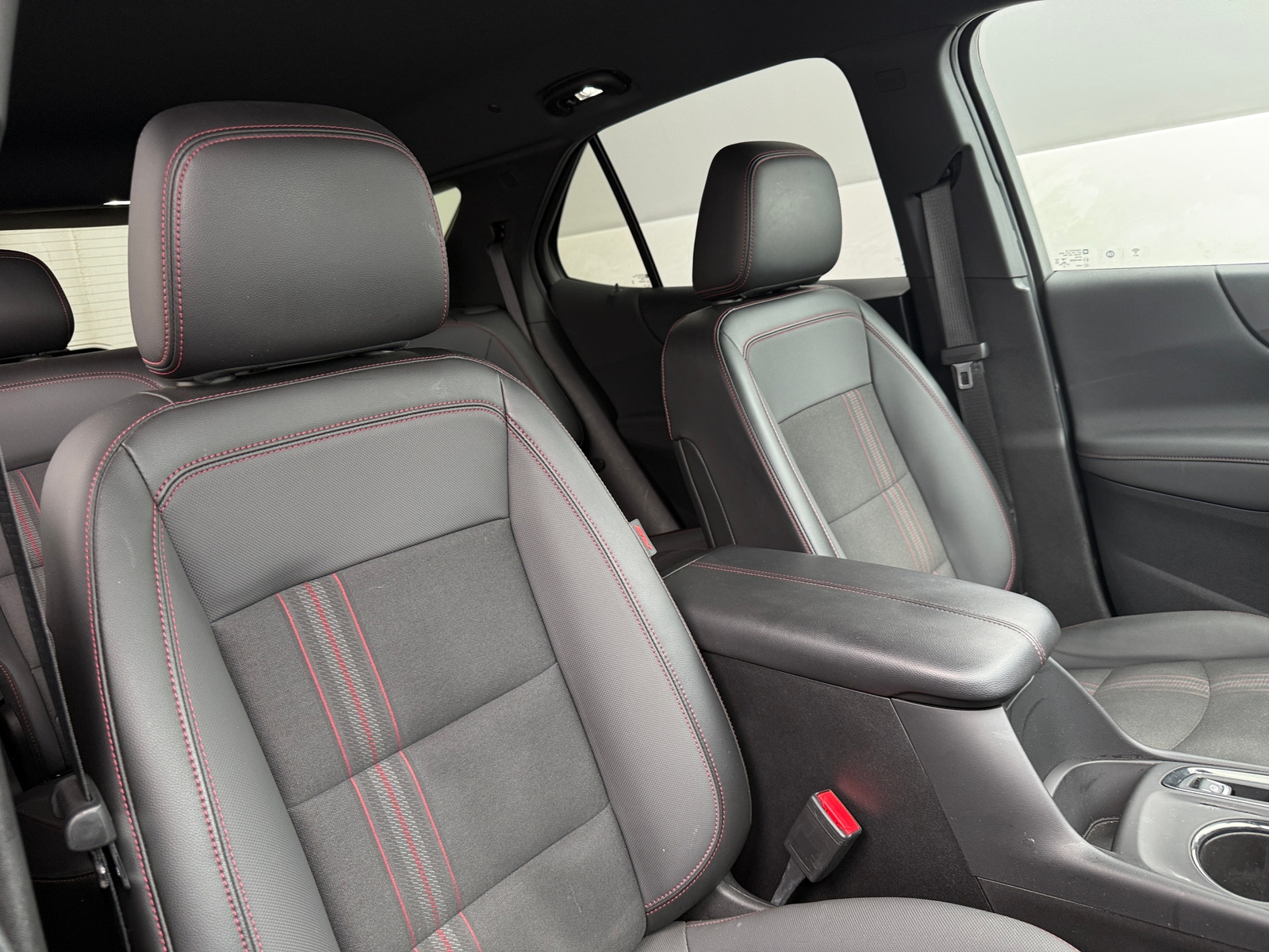 Thumbnail: 2022 Chevrolet Equinox - 2