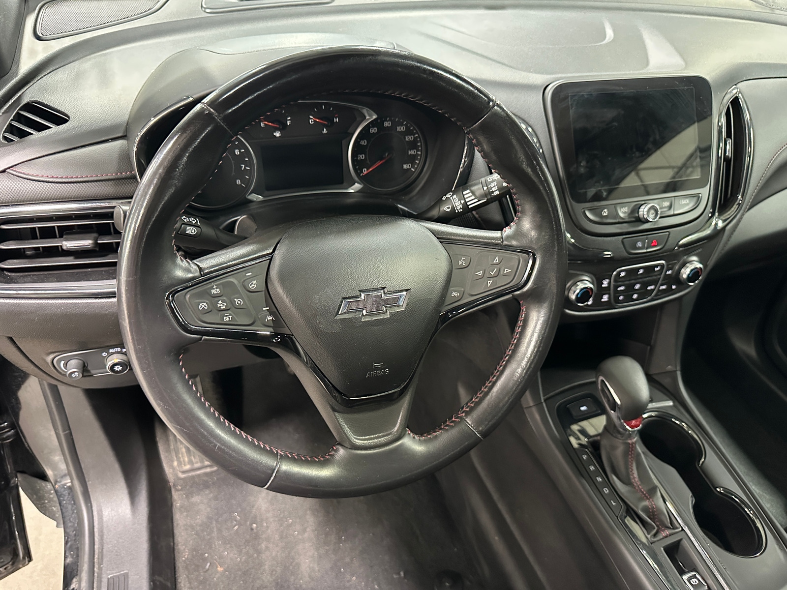 Thumbnail: 2022 Chevrolet Equinox - 5