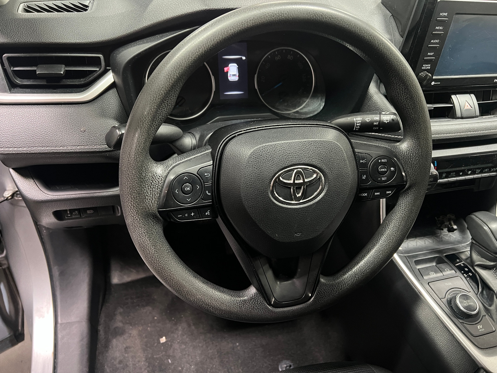 Thumbnail: 2022 Toyota RAV4 - 5