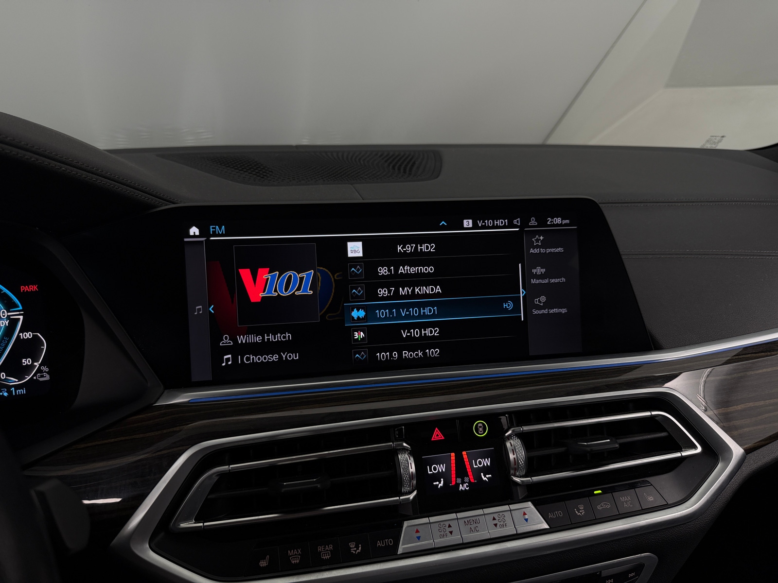 Thumbnail: 2023 BMW X5 - 3