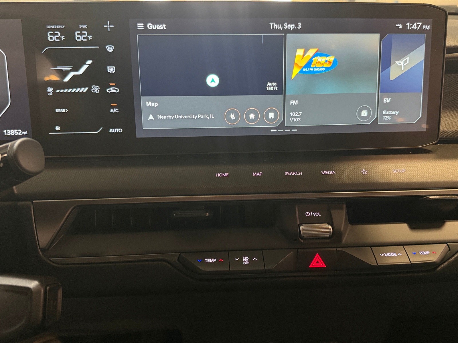 Thumbnail: 2024 Kia EV9 - 3