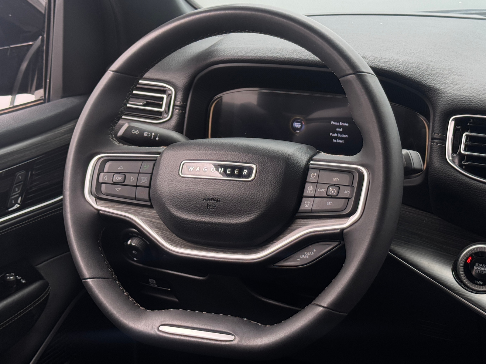 Thumbnail: 2024 Jeep Wagoneer - 4