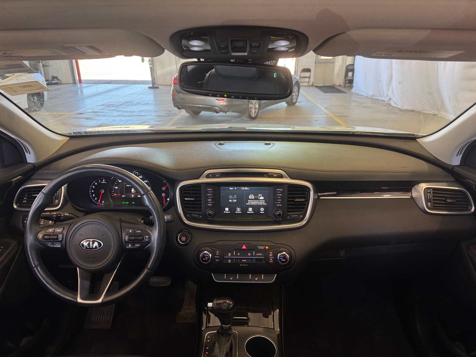 Thumbnail: 2017 Kia Sorento - 2