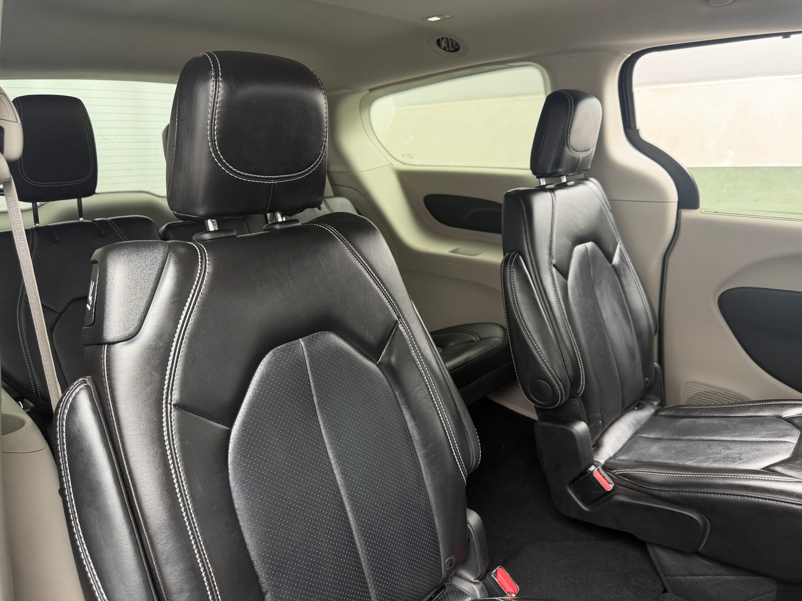 Thumbnail: 2024 Chrysler Pacifica - 5