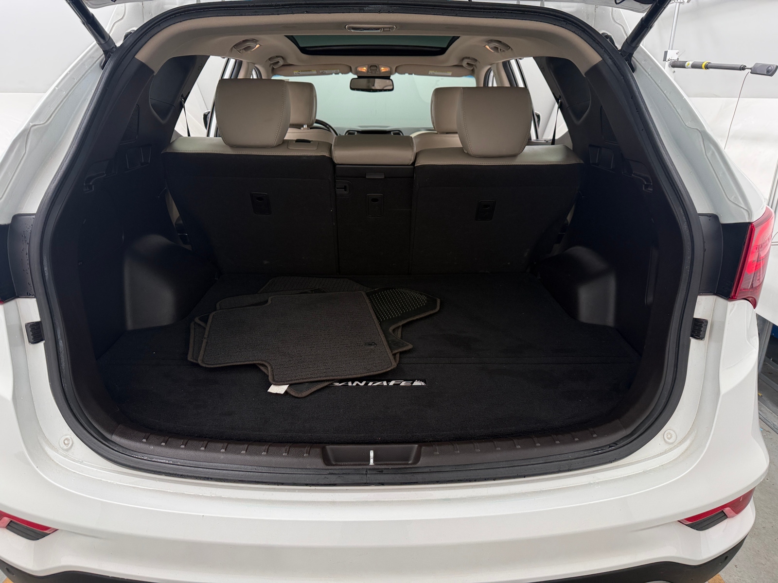 Thumbnail: 2018 Hyundai Santa Fe - 6