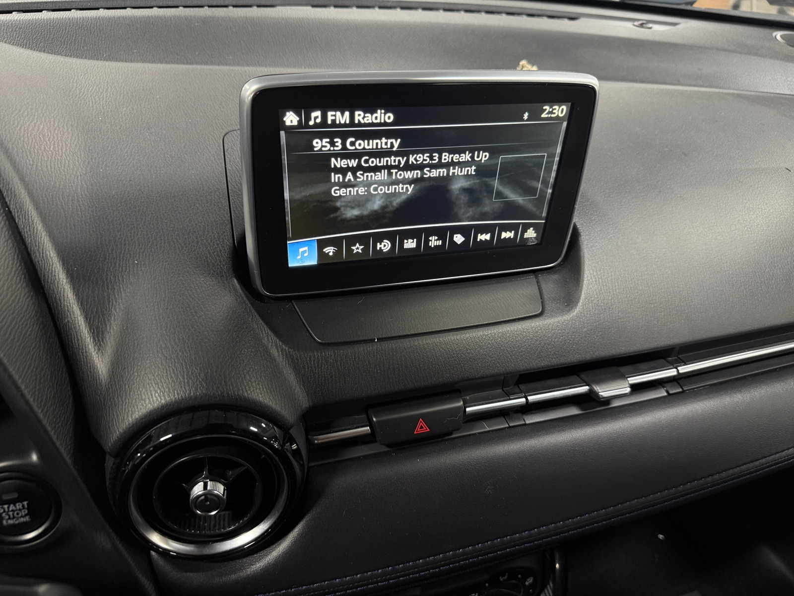 Thumbnail: 2017 Toyota Yaris iA - 4