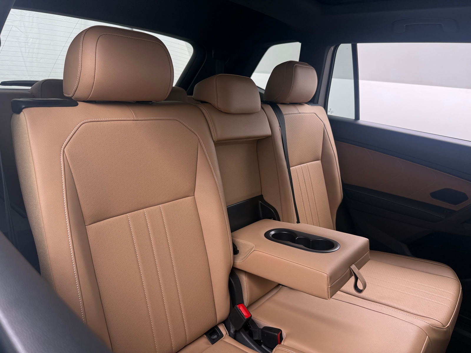 Thumbnail: 2023 Volkswagen Tiguan - 6