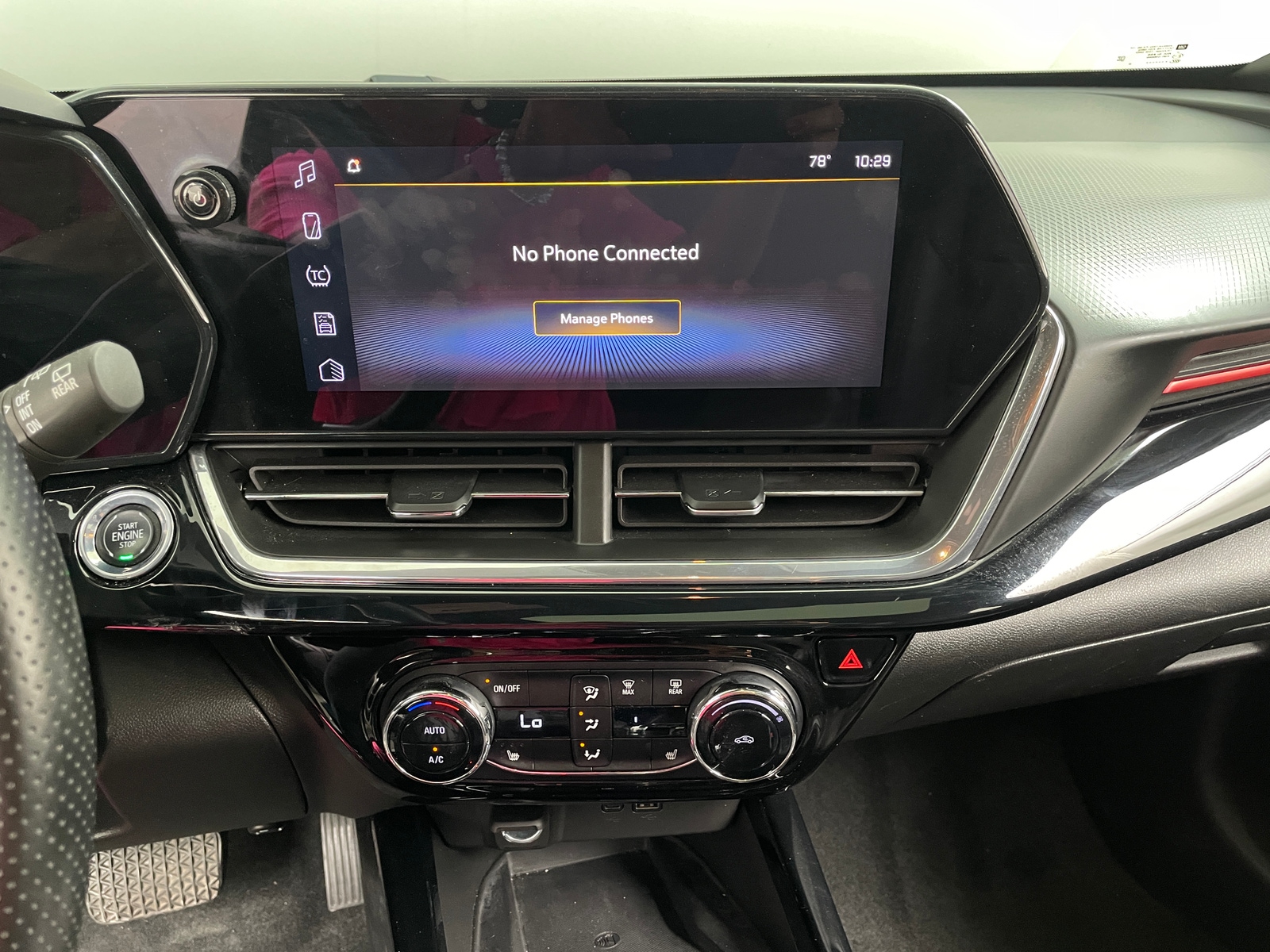 Thumbnail: 2024 Chevrolet Trax - 3