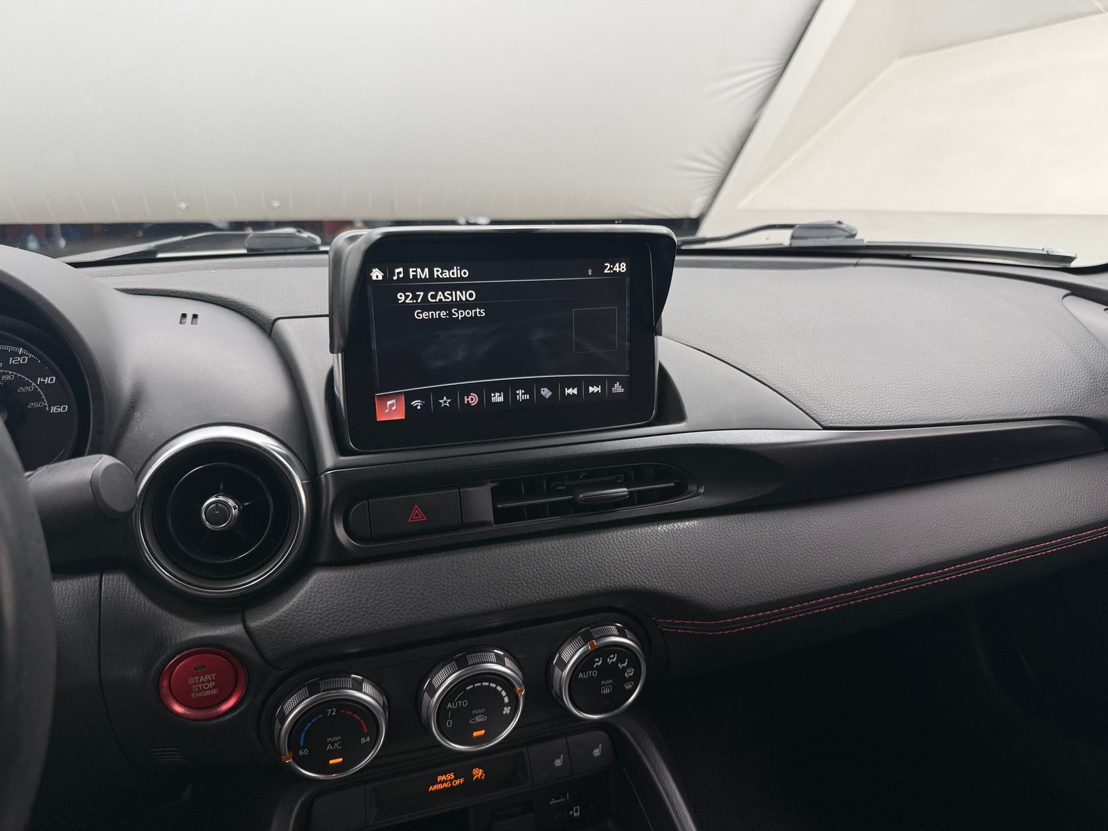 Thumbnail: 2017 Fiat 124 Spider - 4