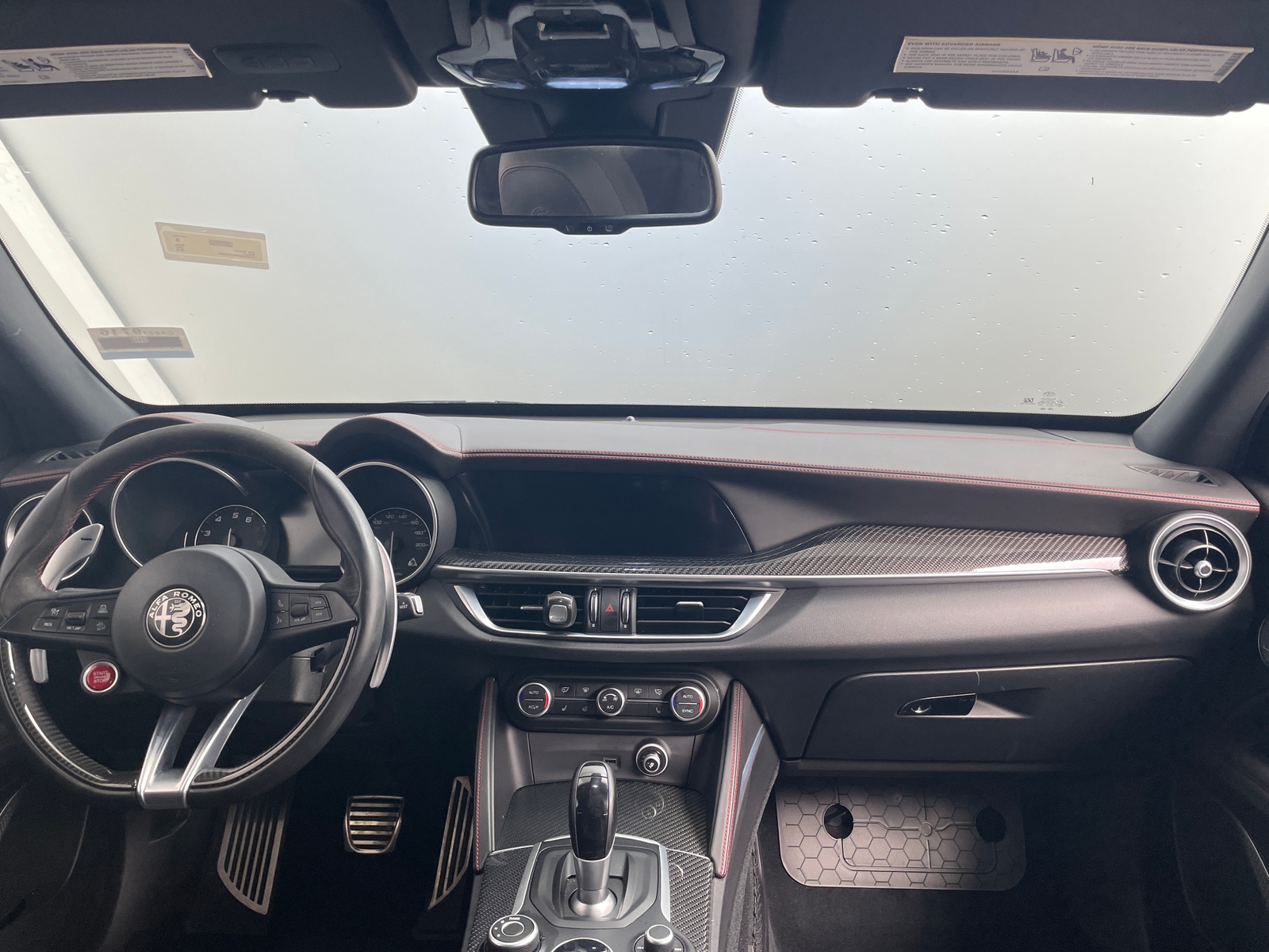 Thumbnail: 2018 Alfa Romeo Stelvio - 2