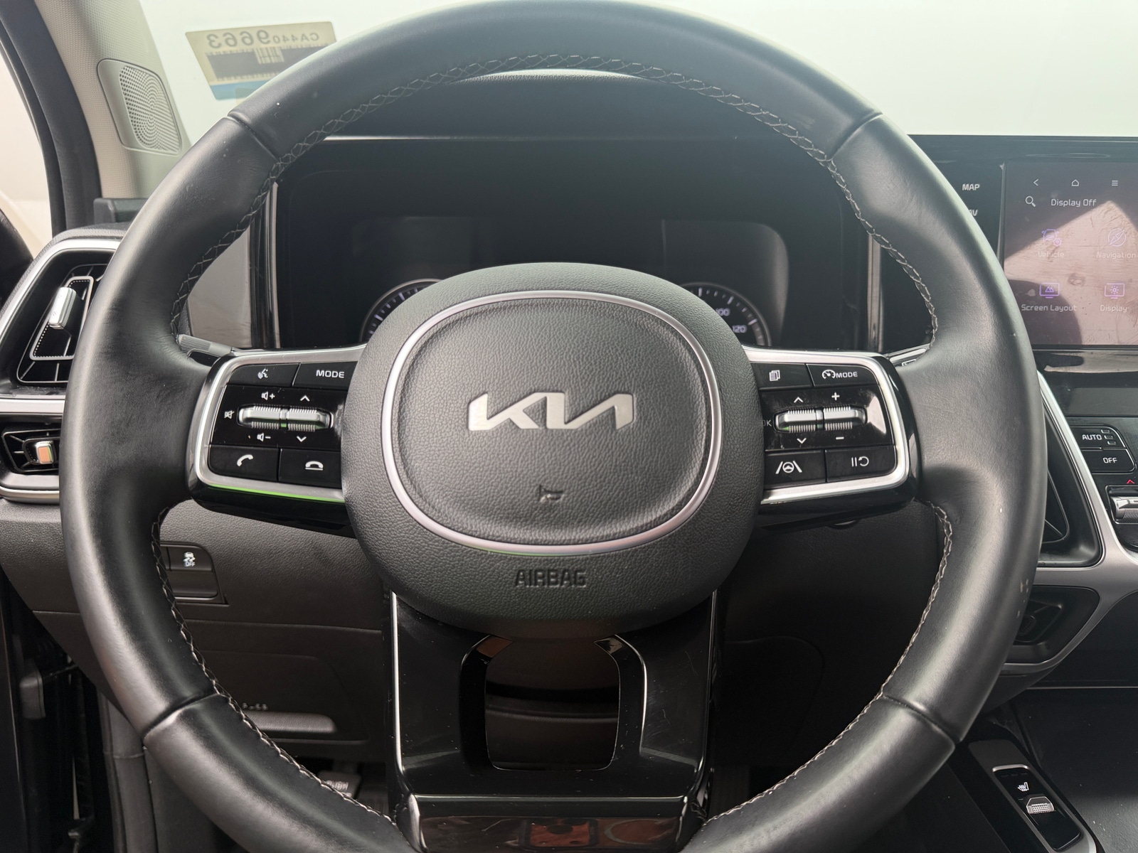 Thumbnail: 2023 Kia Sorento - 4