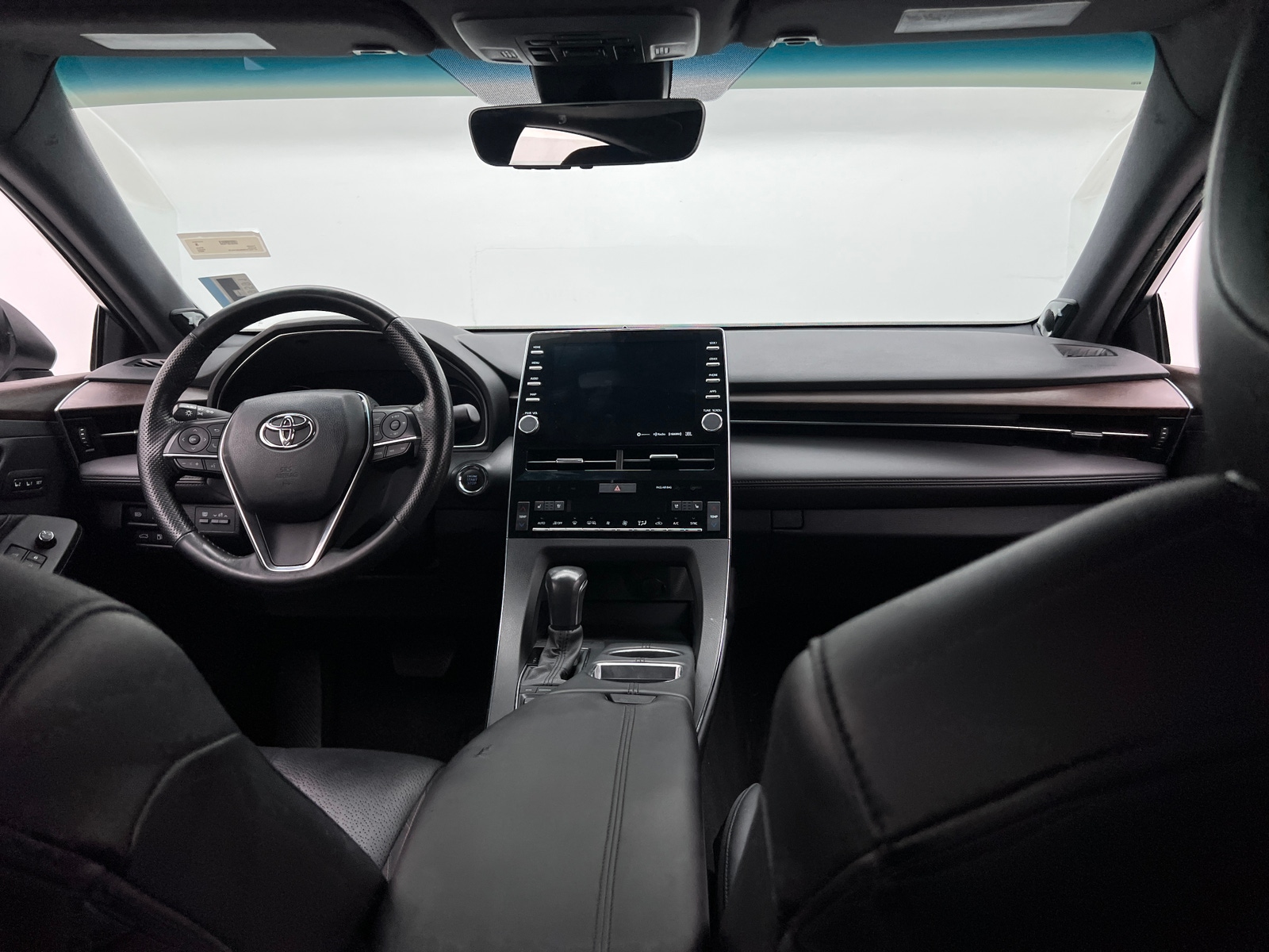 Thumbnail: 2022 Toyota Avalon - 2