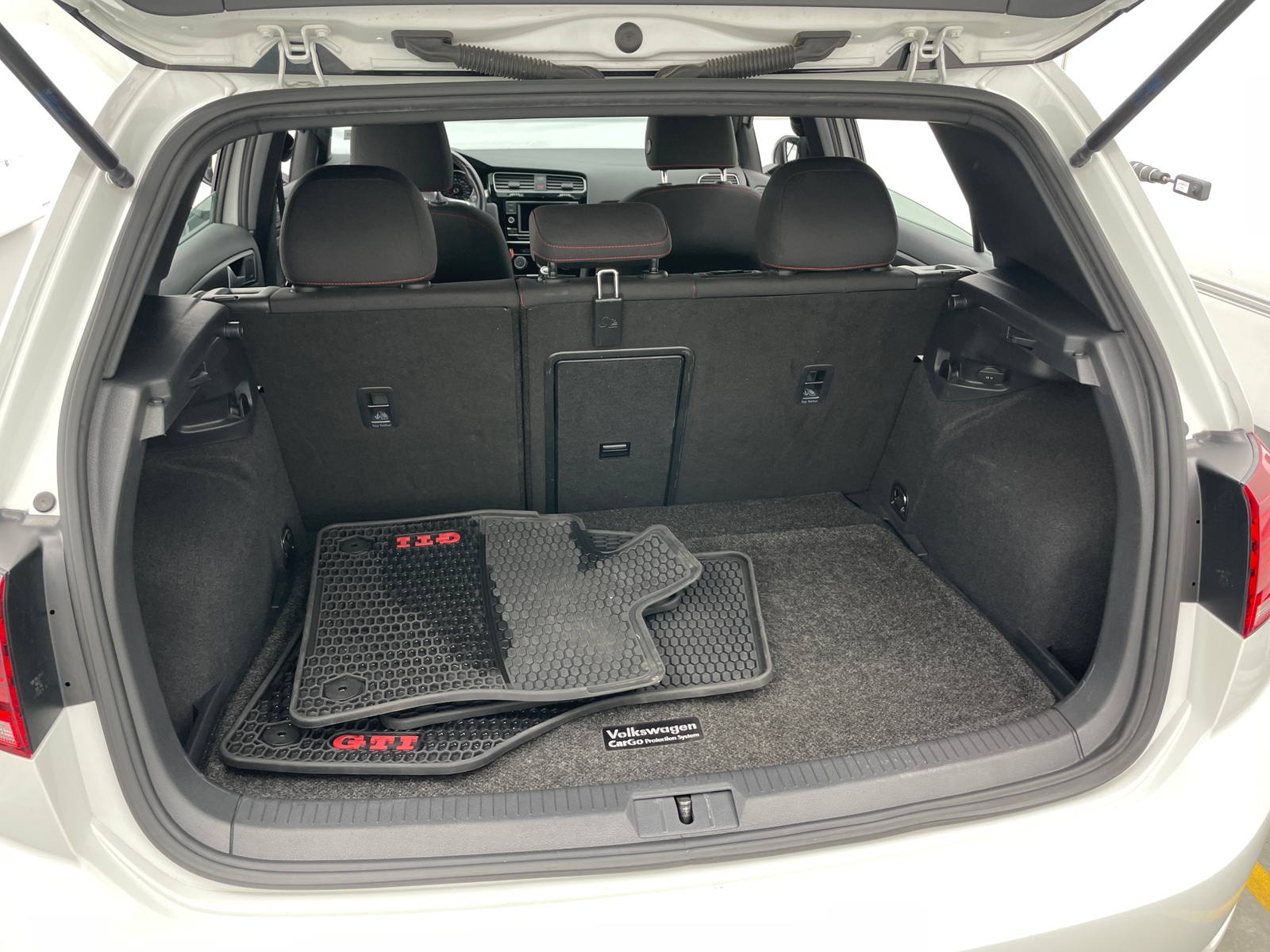 Thumbnail: 2019 Volkswagen Golf - 7