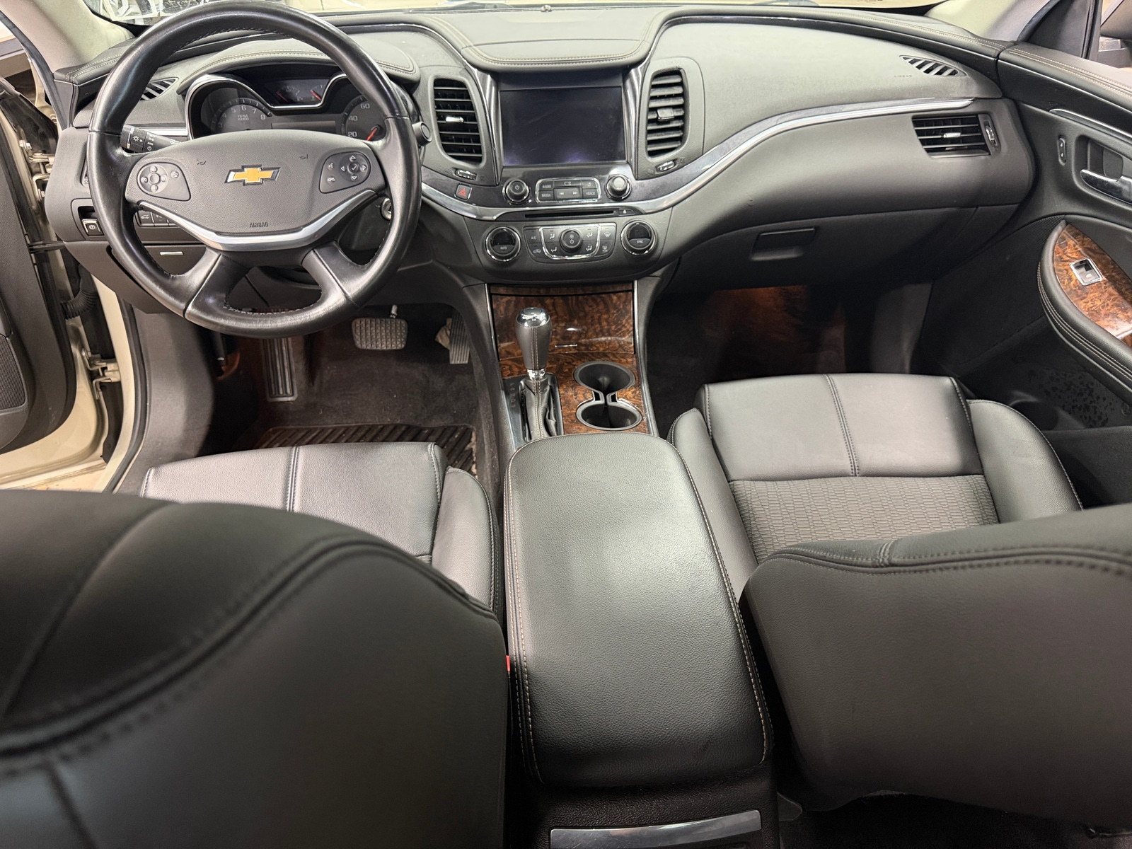 Thumbnail: 2015 Chevrolet Impala - 2
