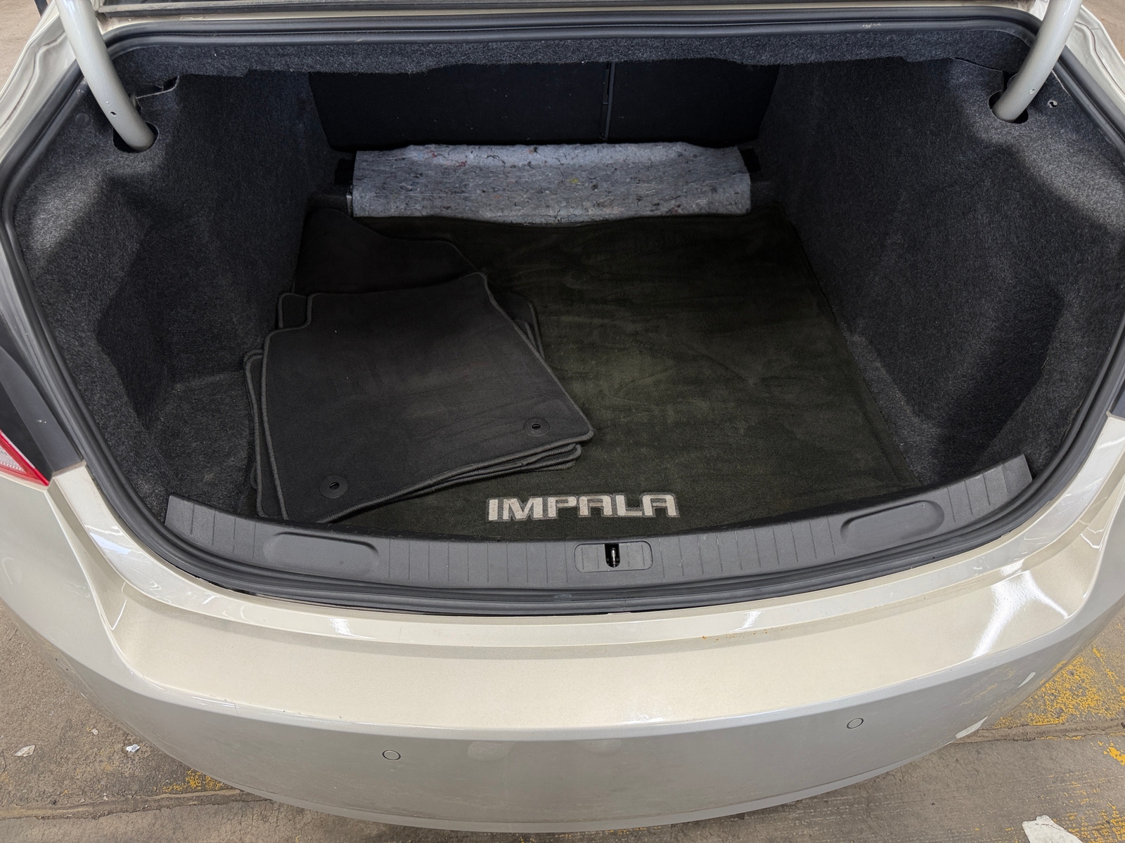 Thumbnail: 2015 Chevrolet Impala - 6