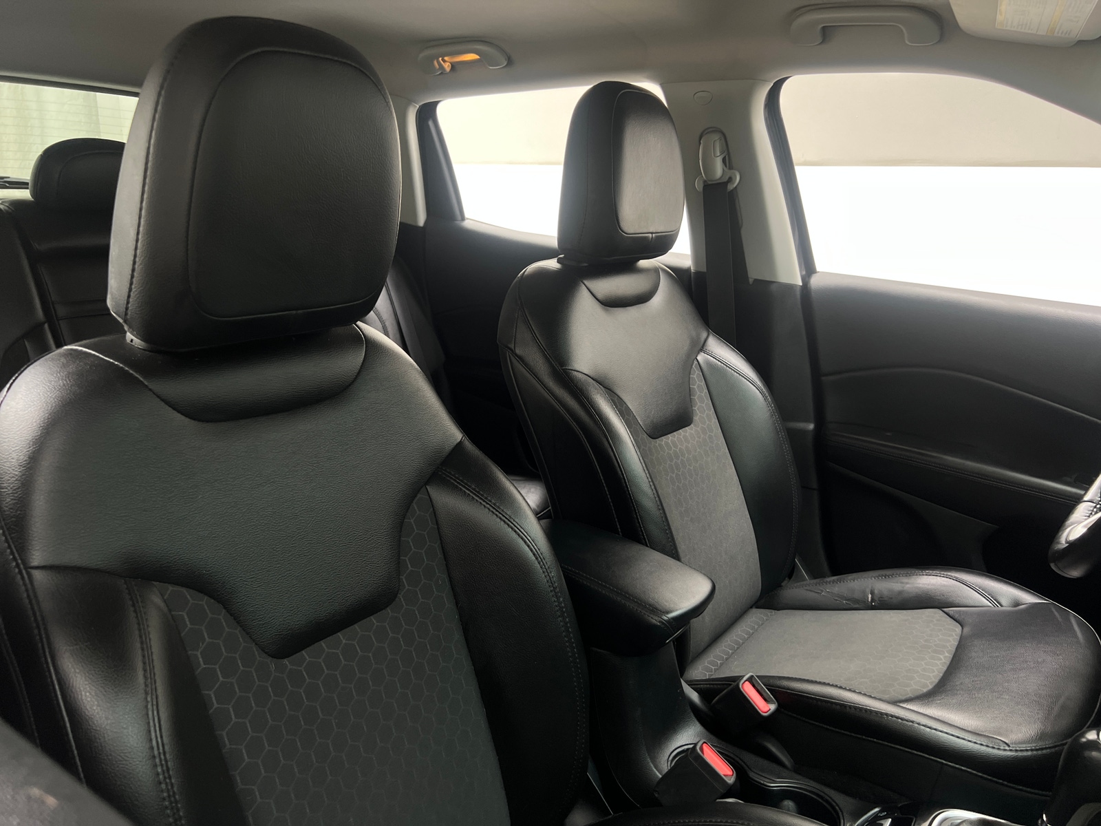 Thumbnail: 2018 Jeep Compass - 2