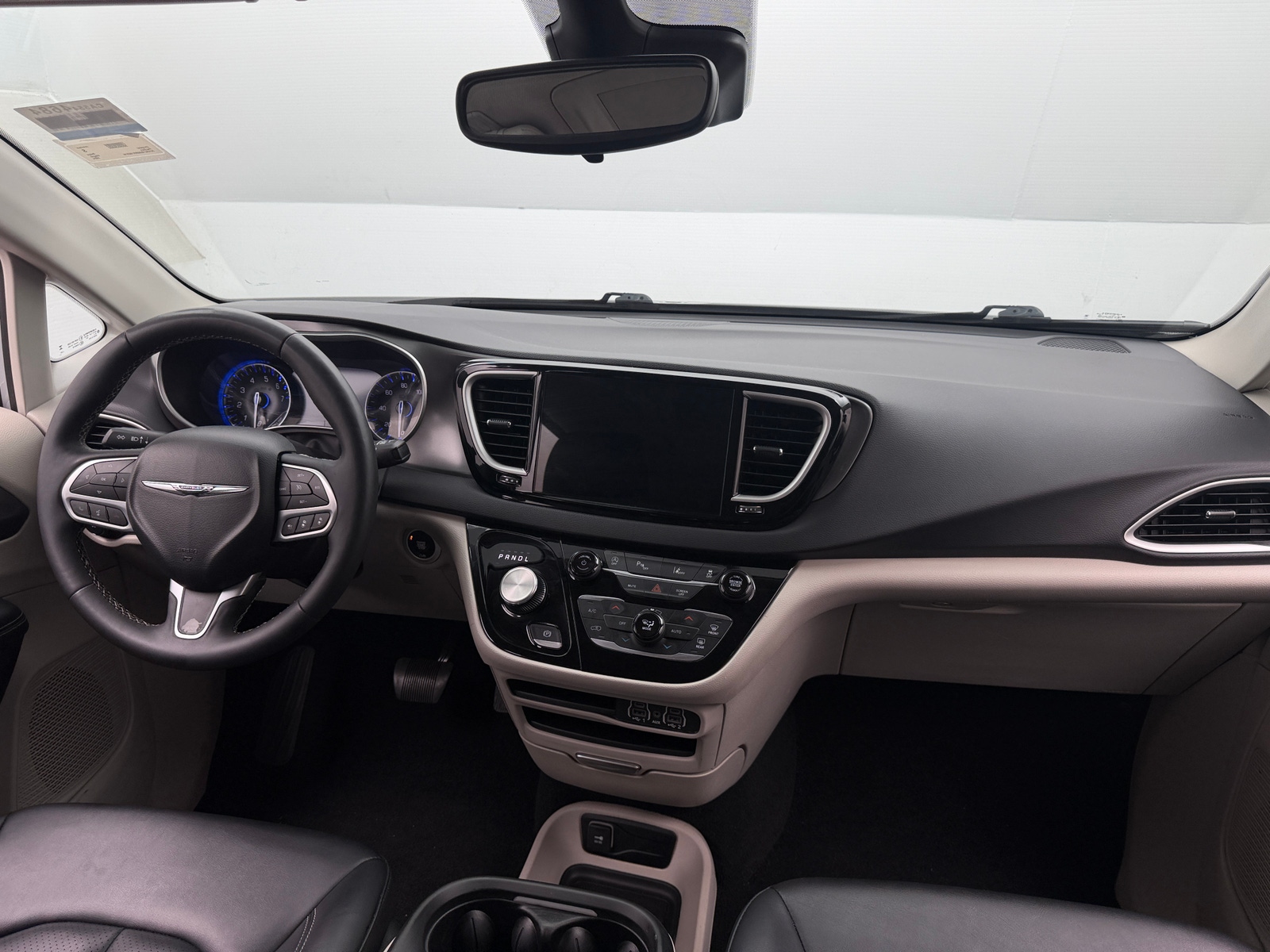 Thumbnail: 2024 Chrysler Pacifica - 2