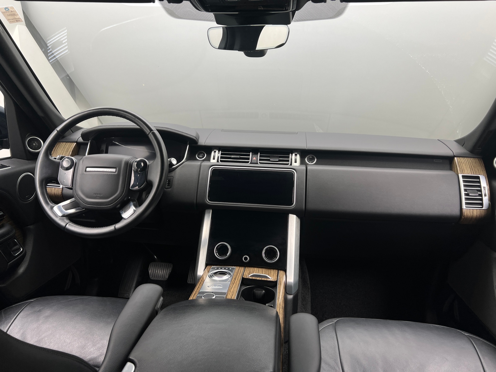 Thumbnail: 2020 Land Rover Range Rover - 3