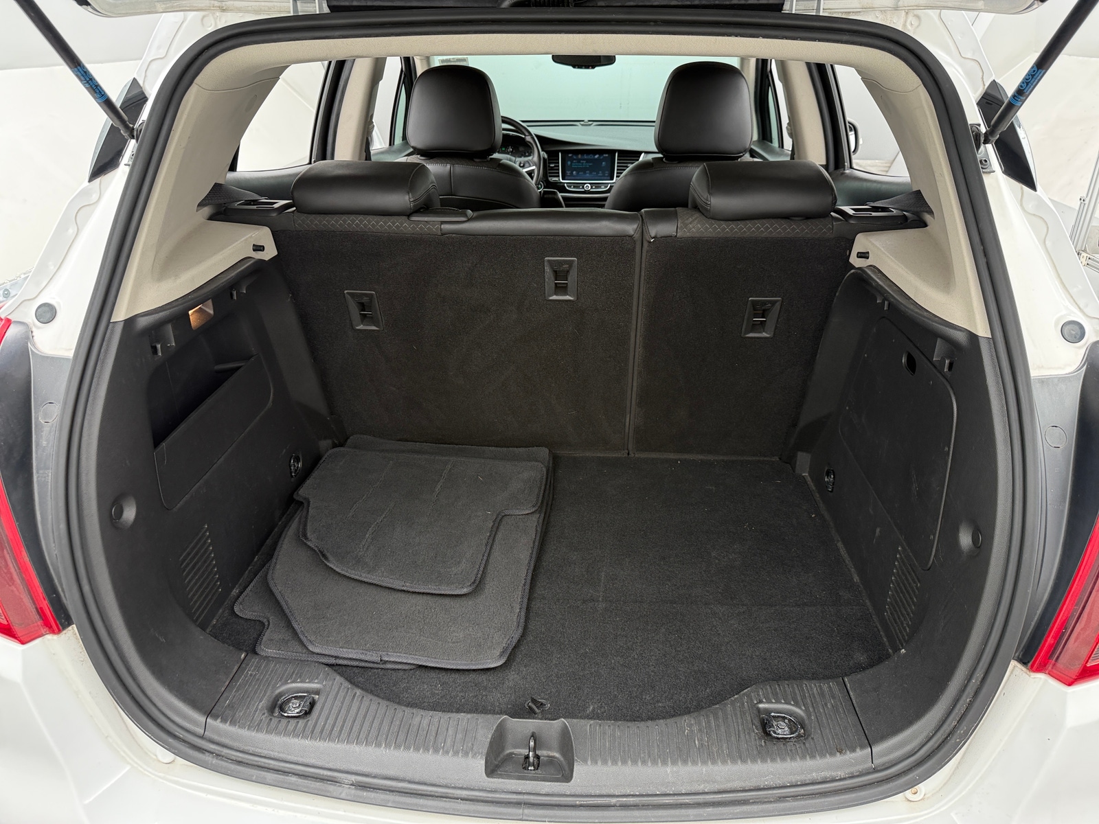 Thumbnail: 2019 Buick Encore - 6
