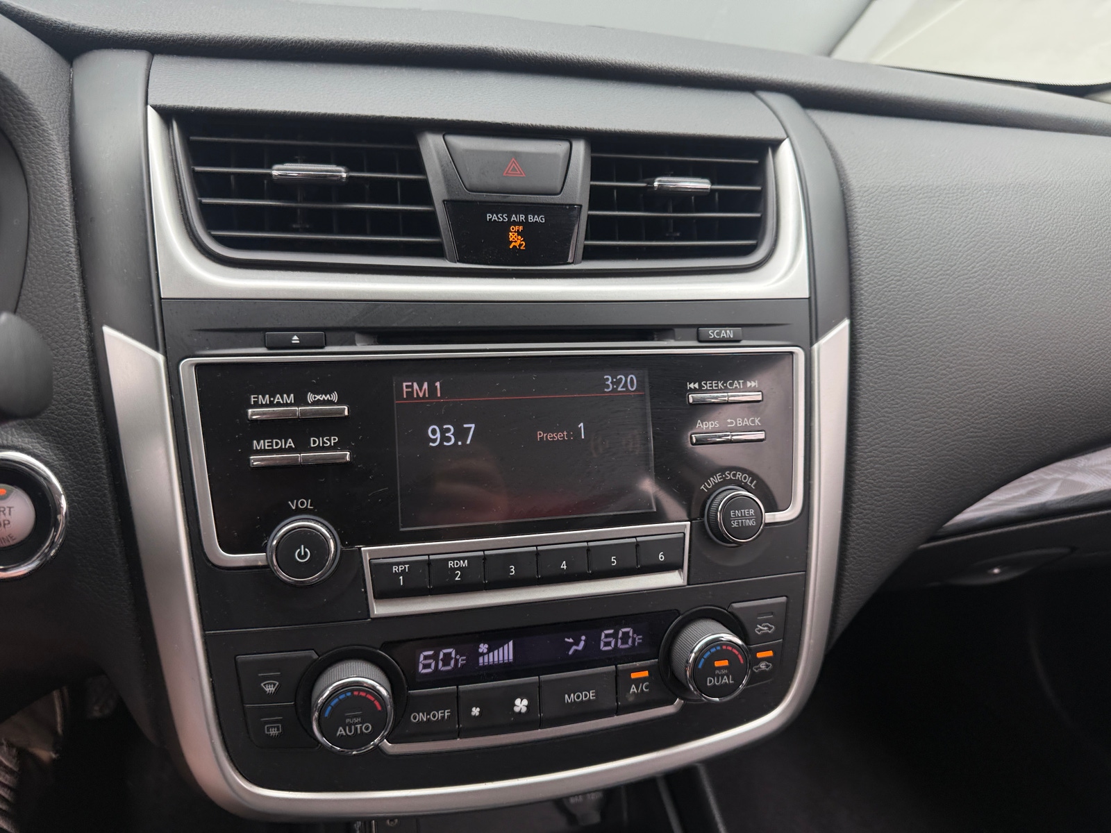 Thumbnail: 2016 Nissan Altima - 3