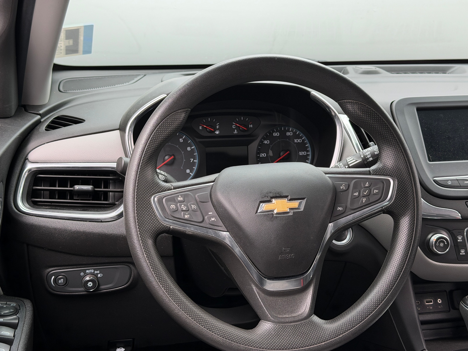 Thumbnail: 2020 Chevrolet Equinox - 5