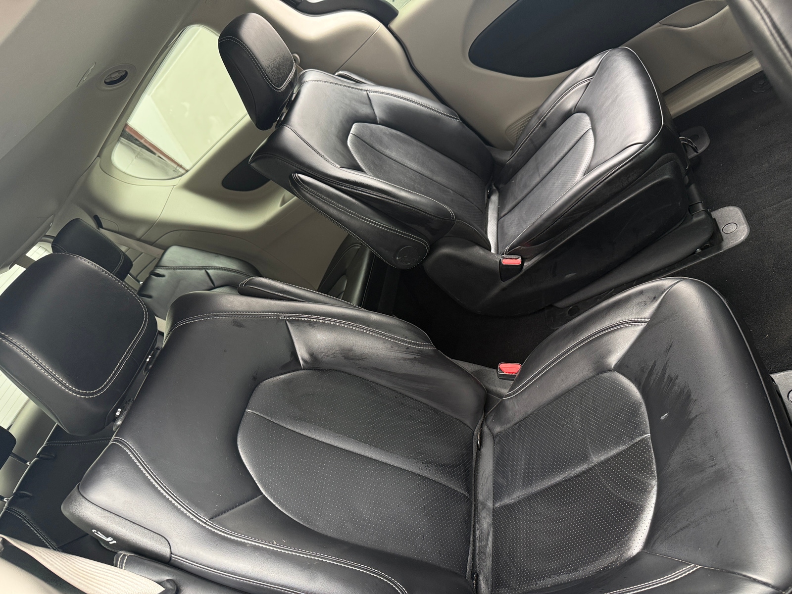 Thumbnail: 2024 Chrysler Pacifica - 5