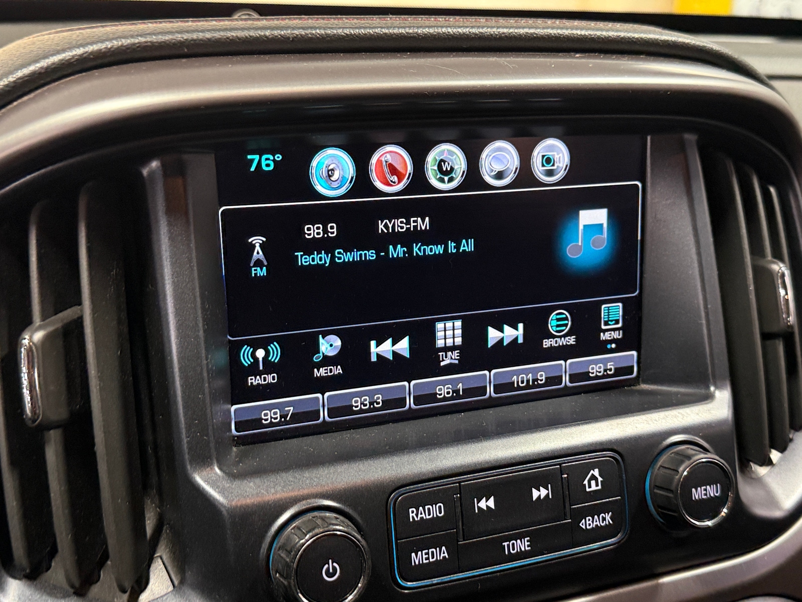Thumbnail: 2018 GMC Canyon - 4