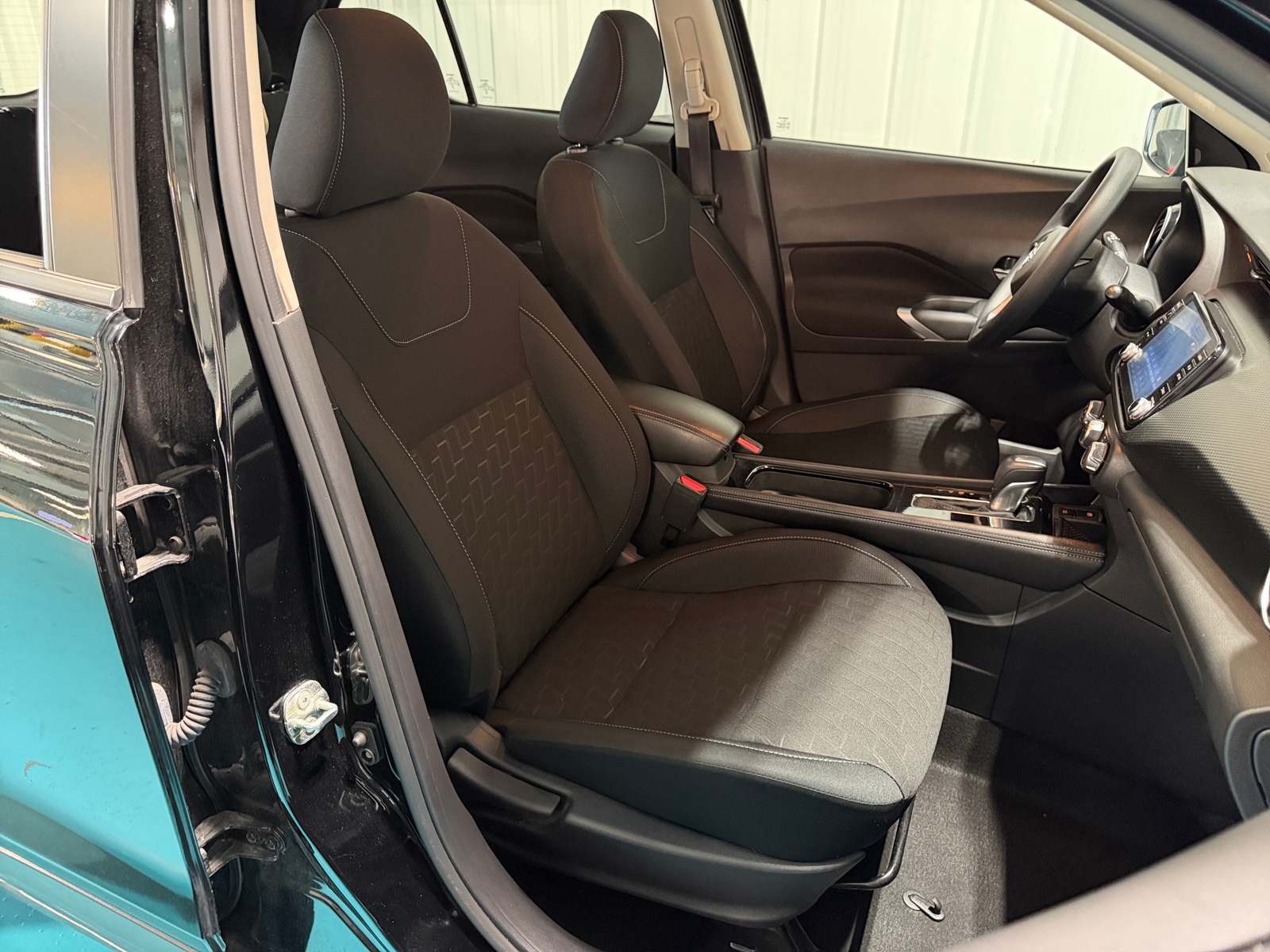 Thumbnail: 2023 Nissan Kicks - 2