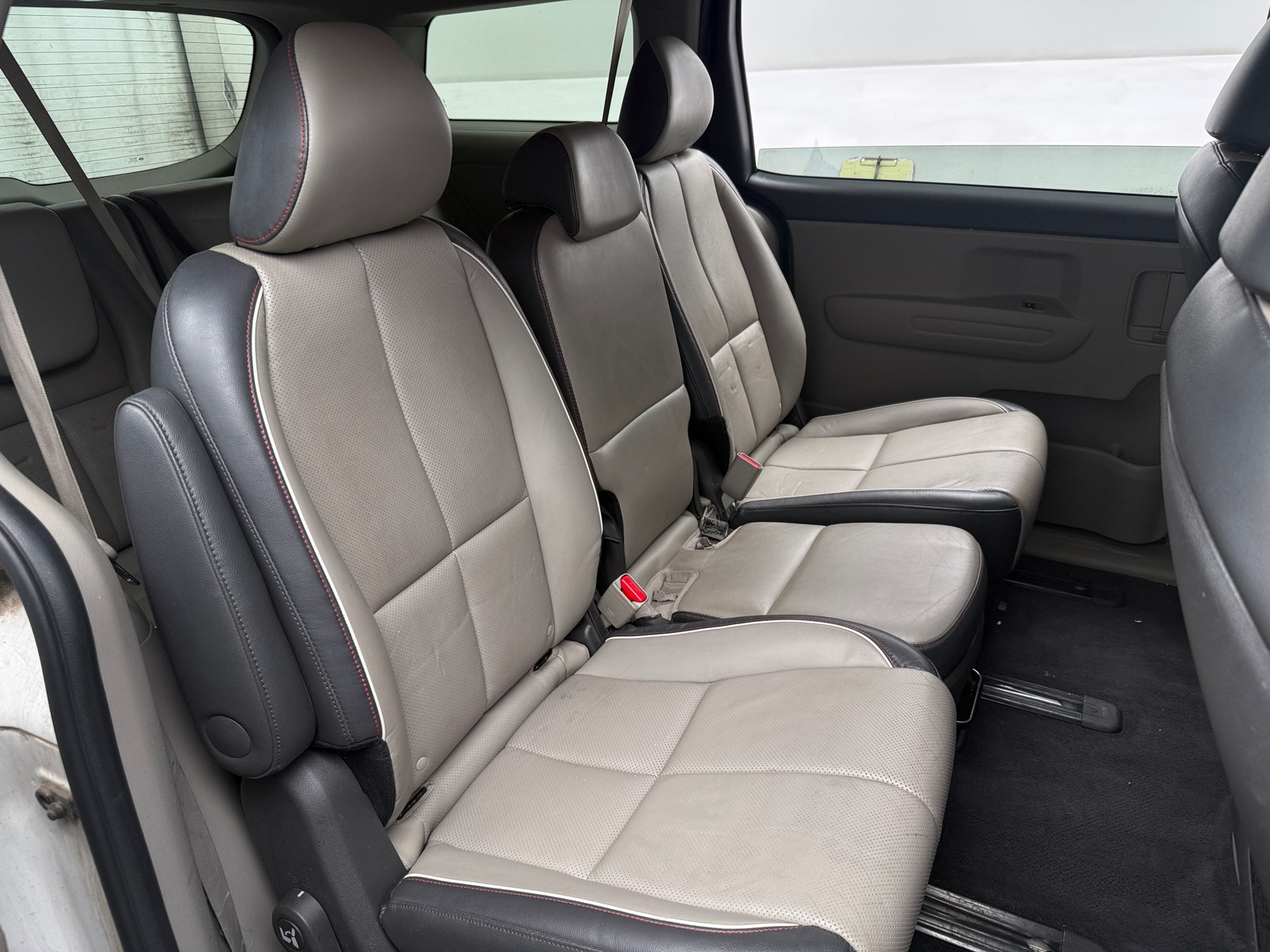 Thumbnail: 2016 Kia Sedona - 5