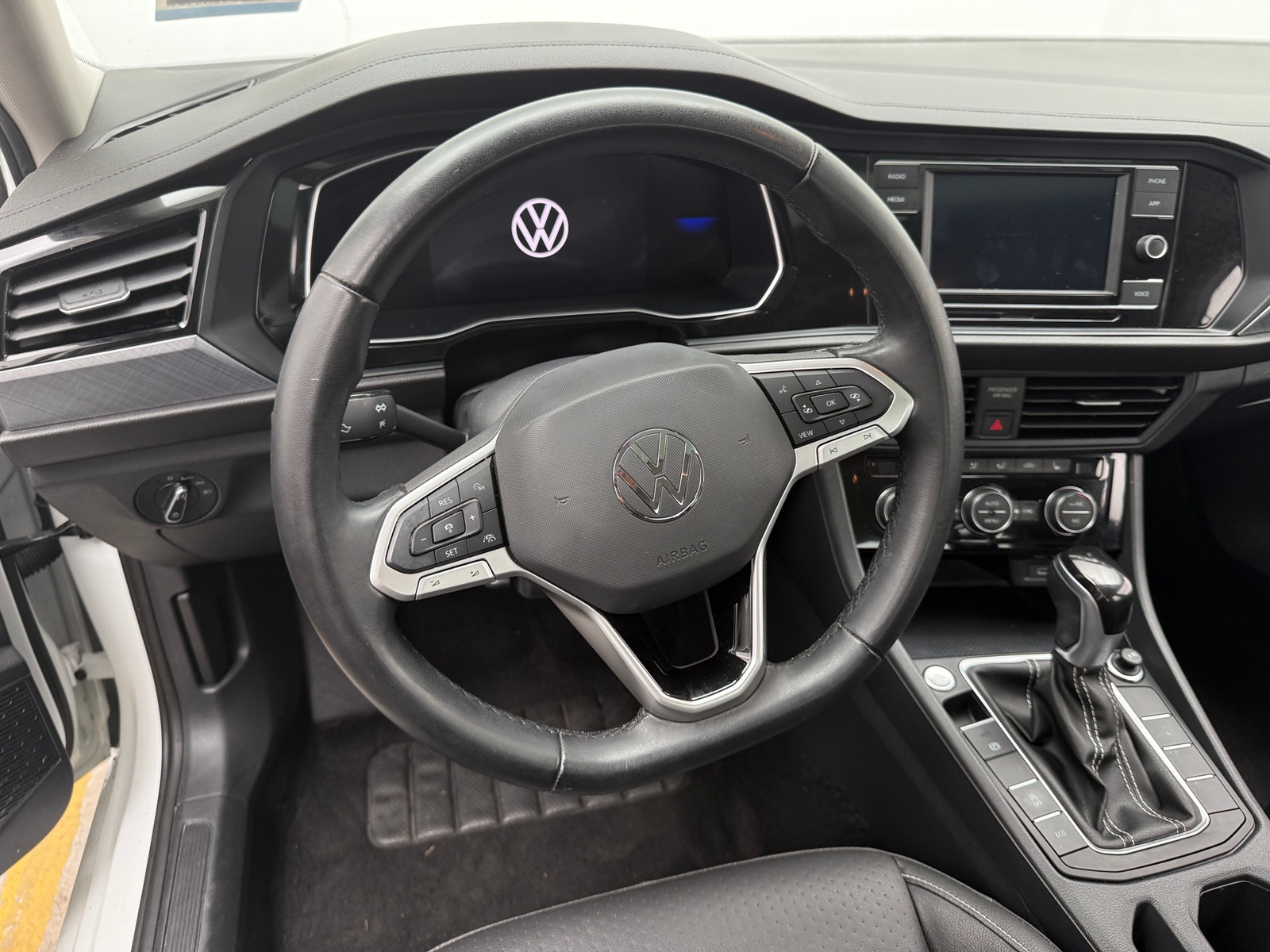 Thumbnail: 2024 Volkswagen Jetta - 4