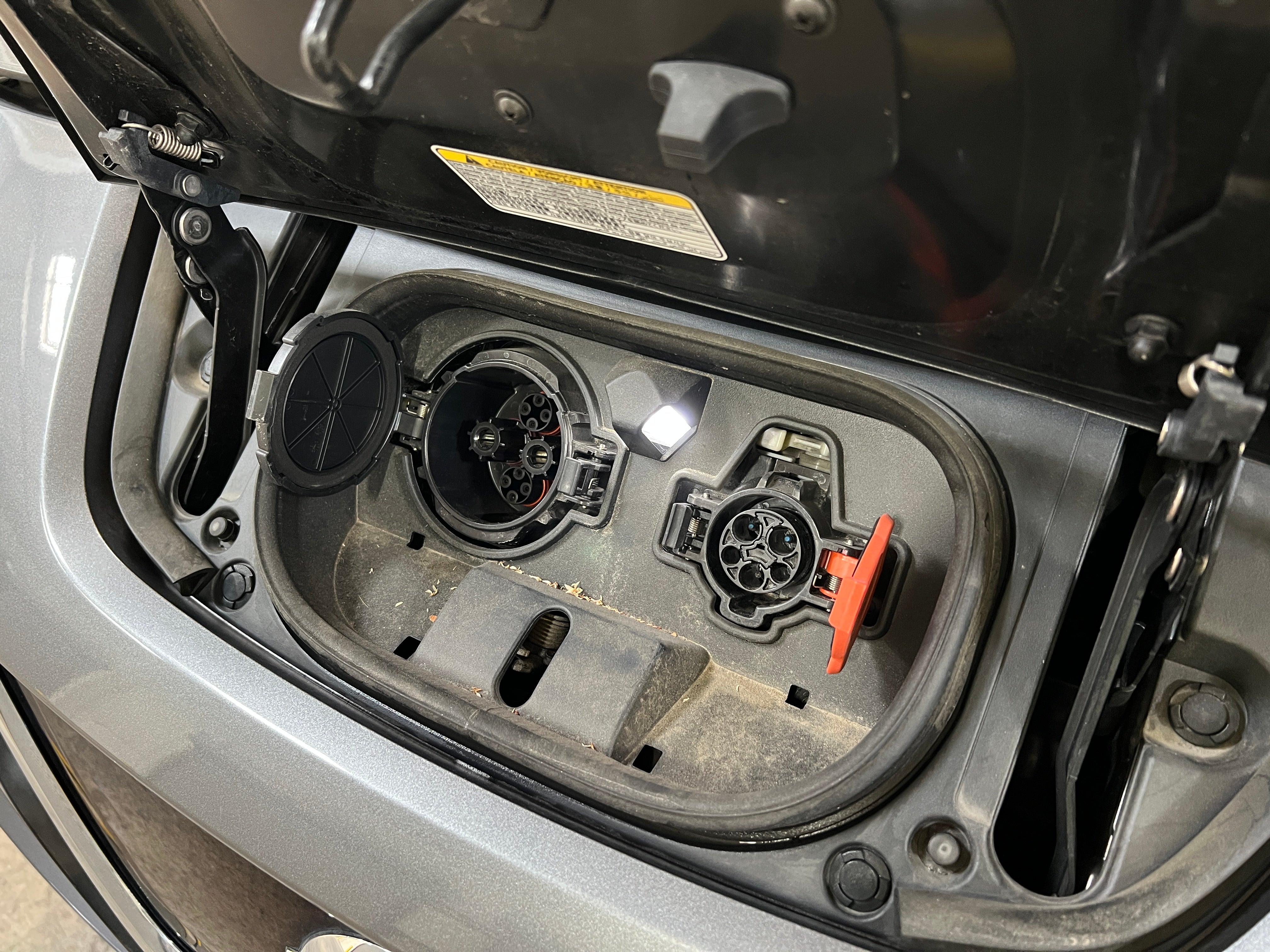 Used 2018 Nissan LEAF SL with VIN 1N4AZ1CP9JC313563 for sale in Oak Creek, WI