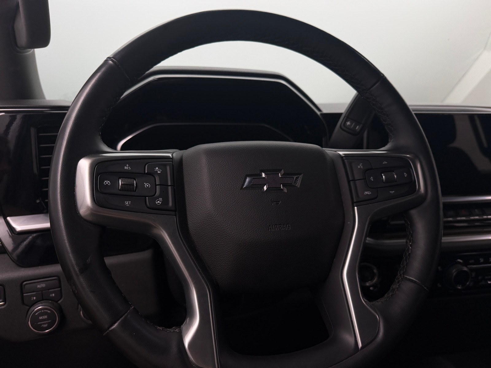 Thumbnail: 2026 Chevrolet Silverado 1500 - 5