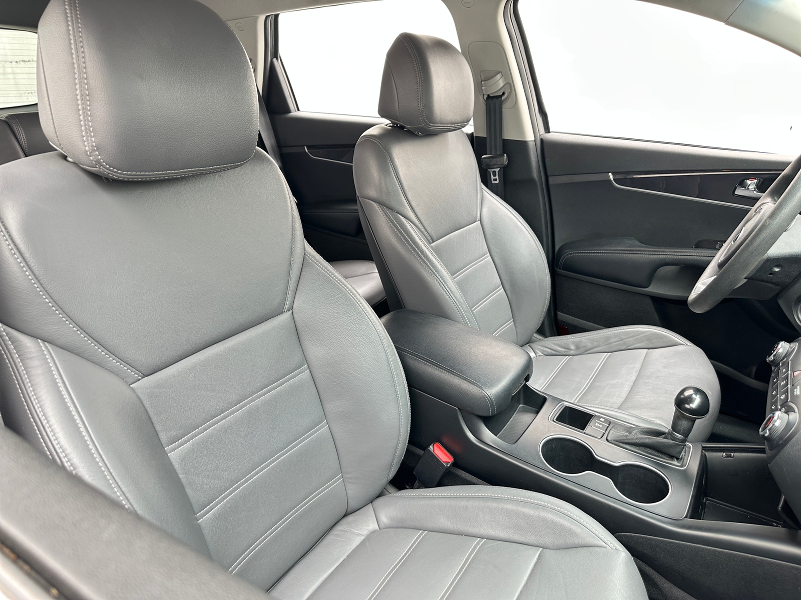 Thumbnail: 2017 Kia Sorento - 2