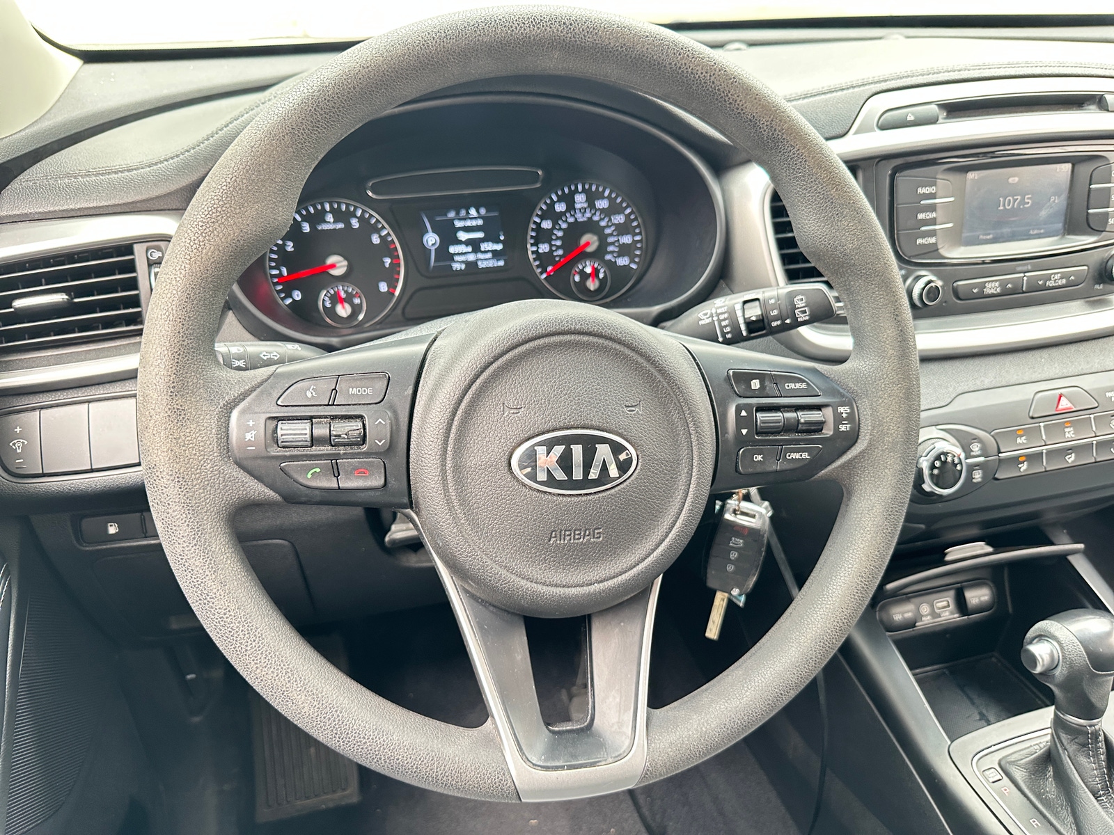 Thumbnail: 2017 Kia Sorento - 5