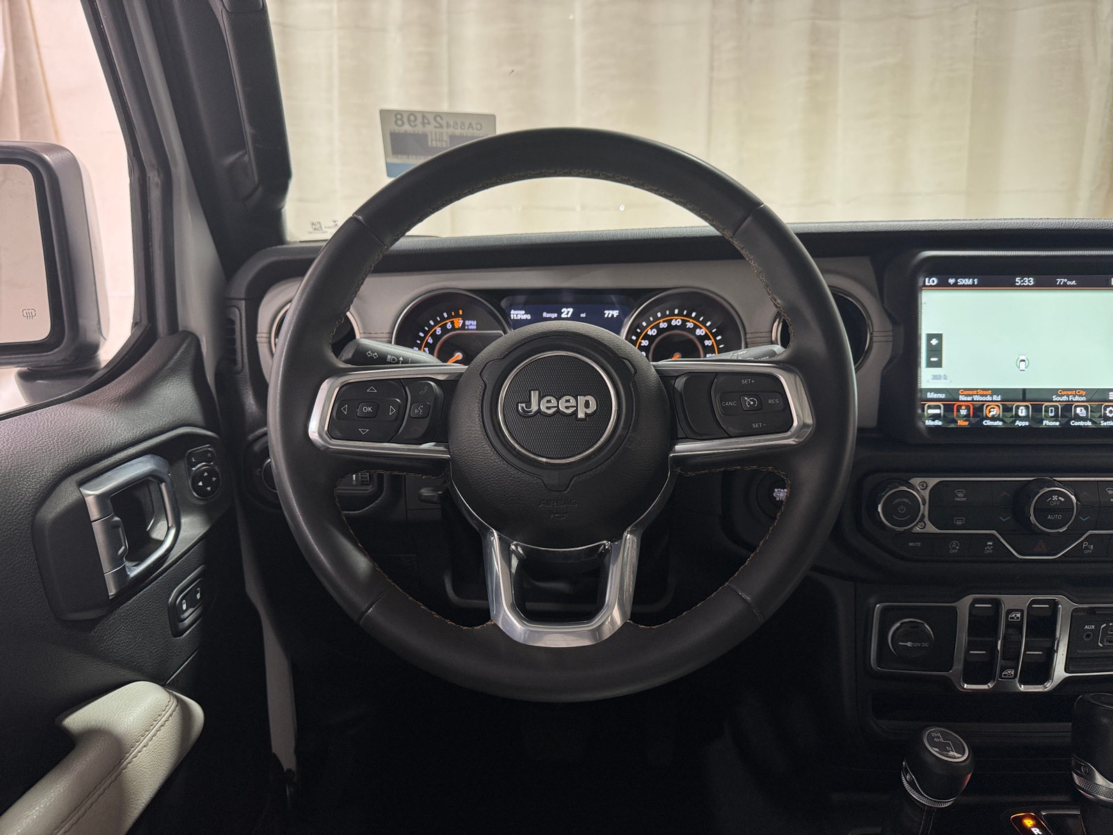 Thumbnail: 2023 Jeep Gladiator - 4