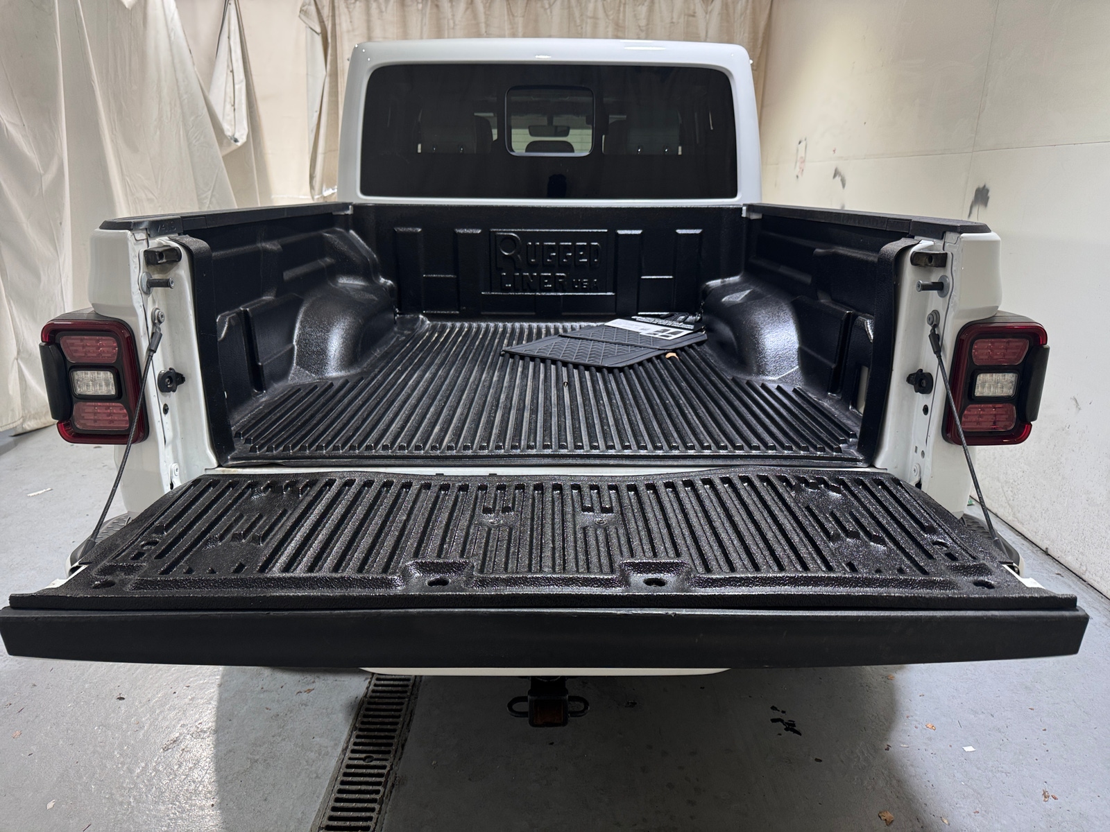 Thumbnail: 2023 Jeep Gladiator - 6