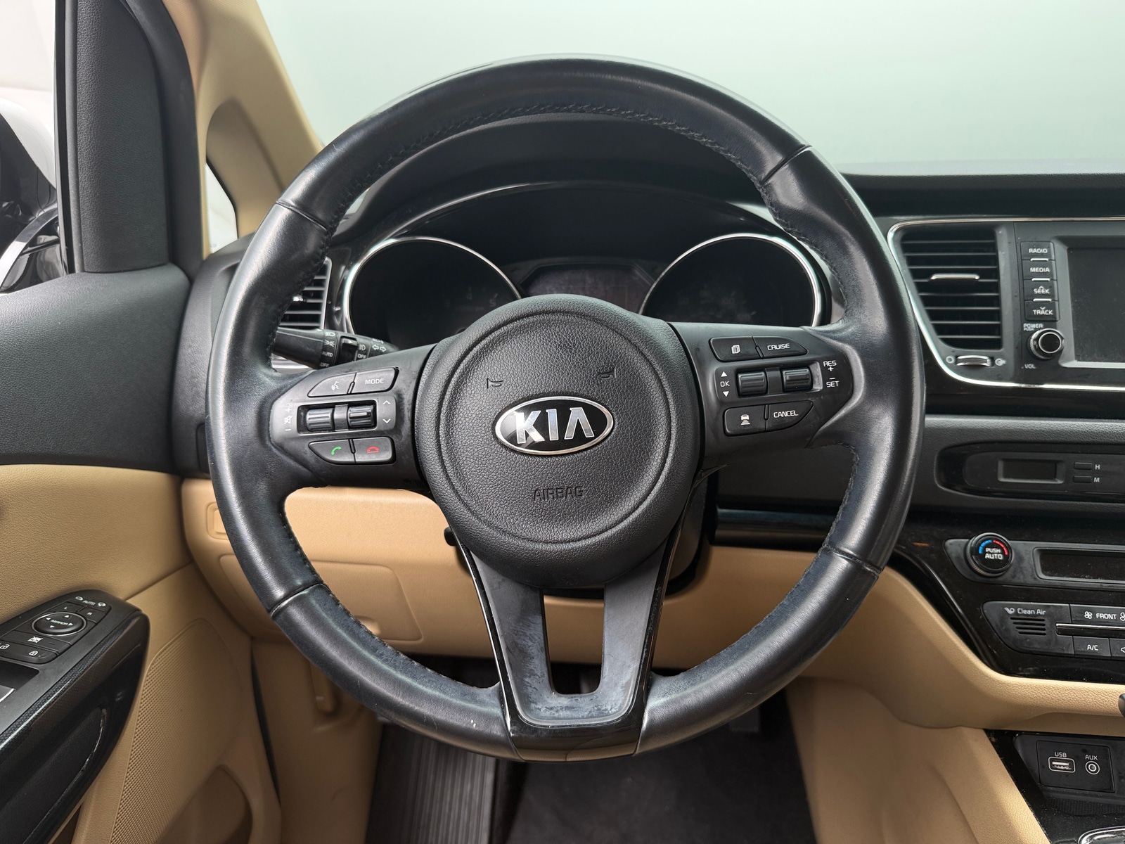 Thumbnail: 2018 Kia Sedona - 4