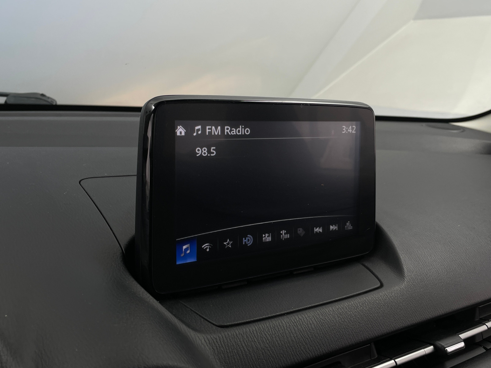 Thumbnail: 2019 Toyota Yaris - 4
