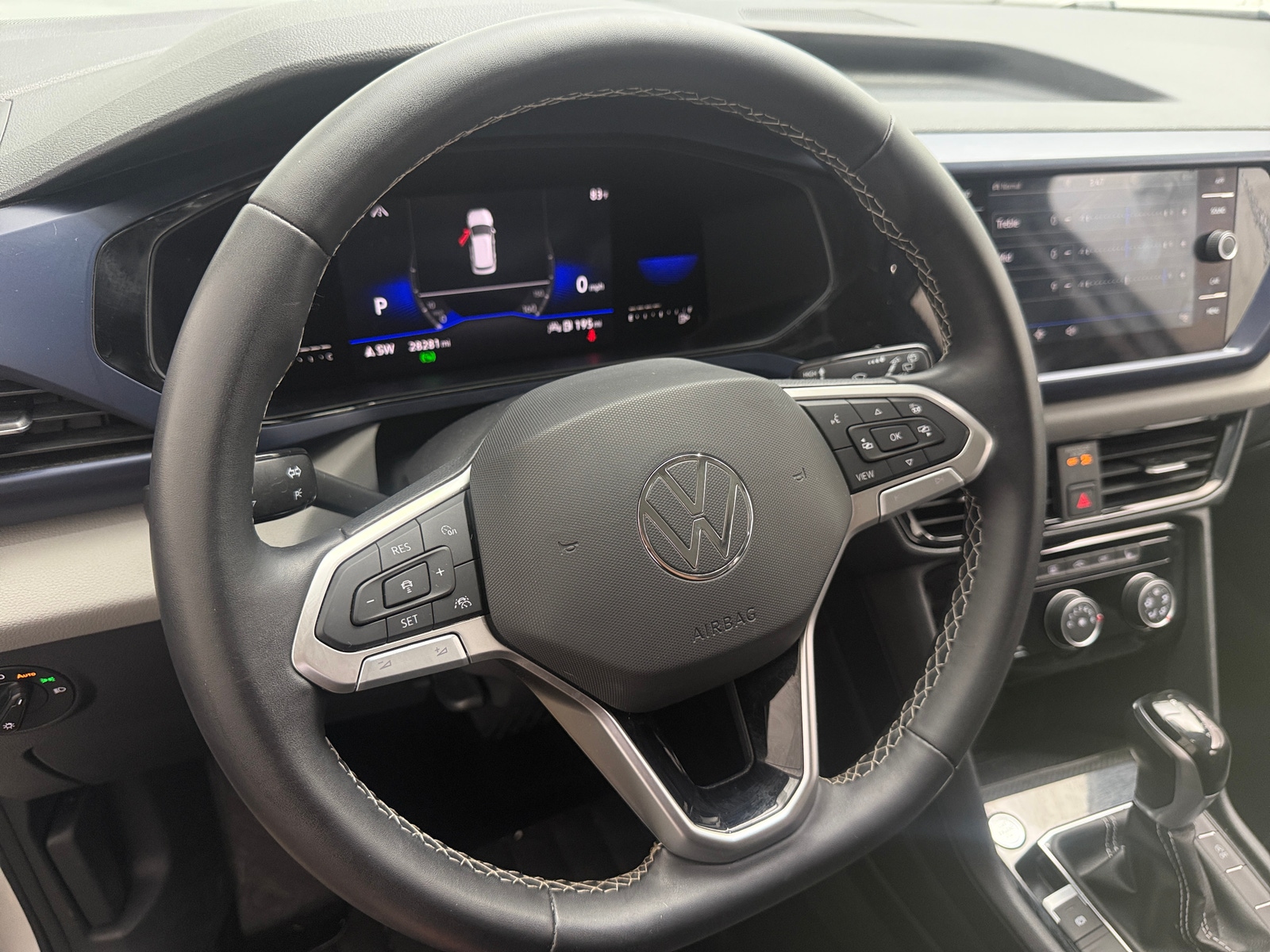 Thumbnail: 2023 Volkswagen Taos - 5