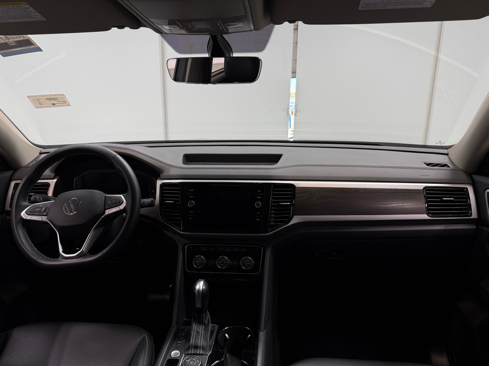 Thumbnail: 2023 Volkswagen Atlas - 2