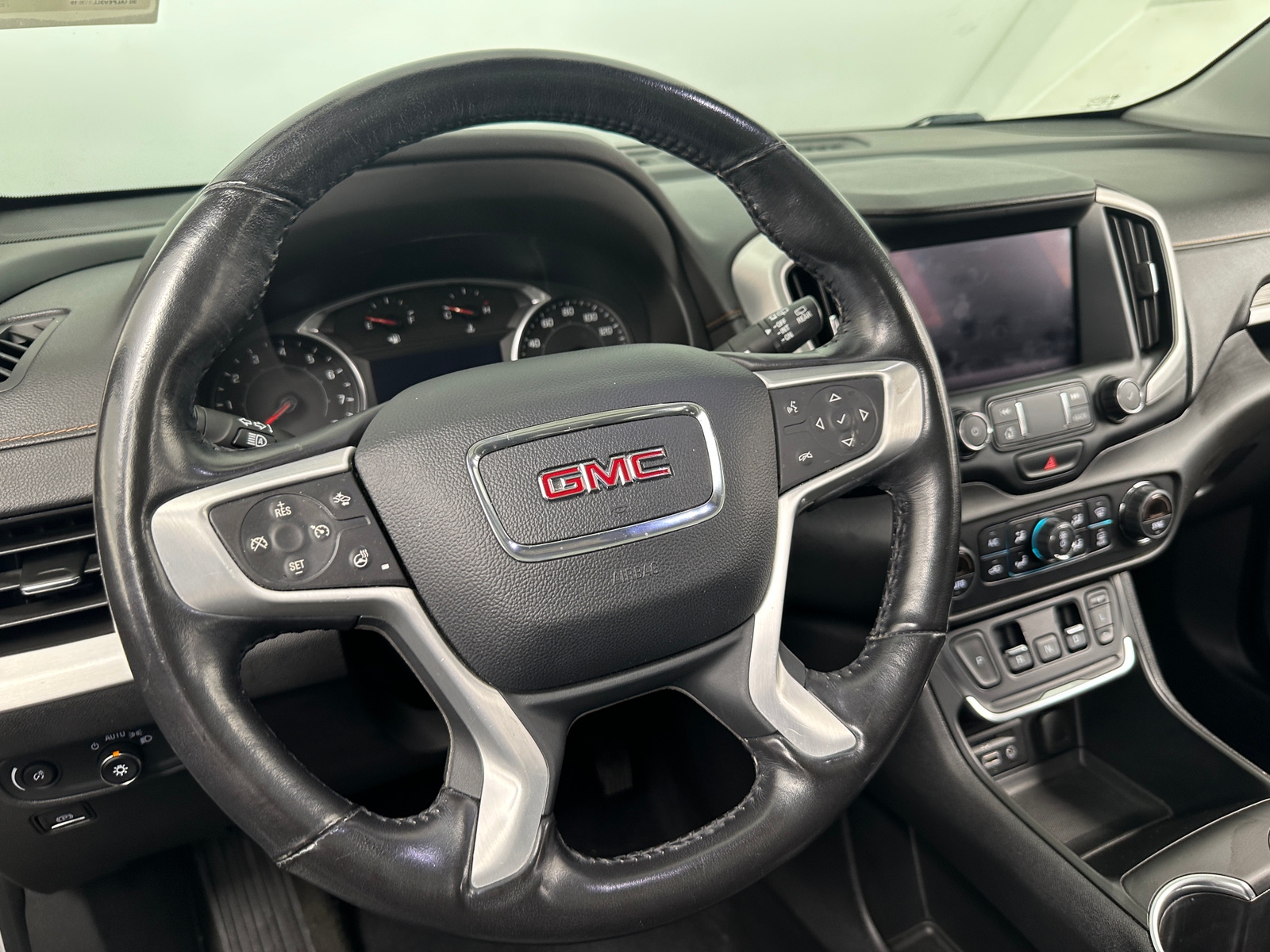 Thumbnail: 2020 GMC Terrain - 4